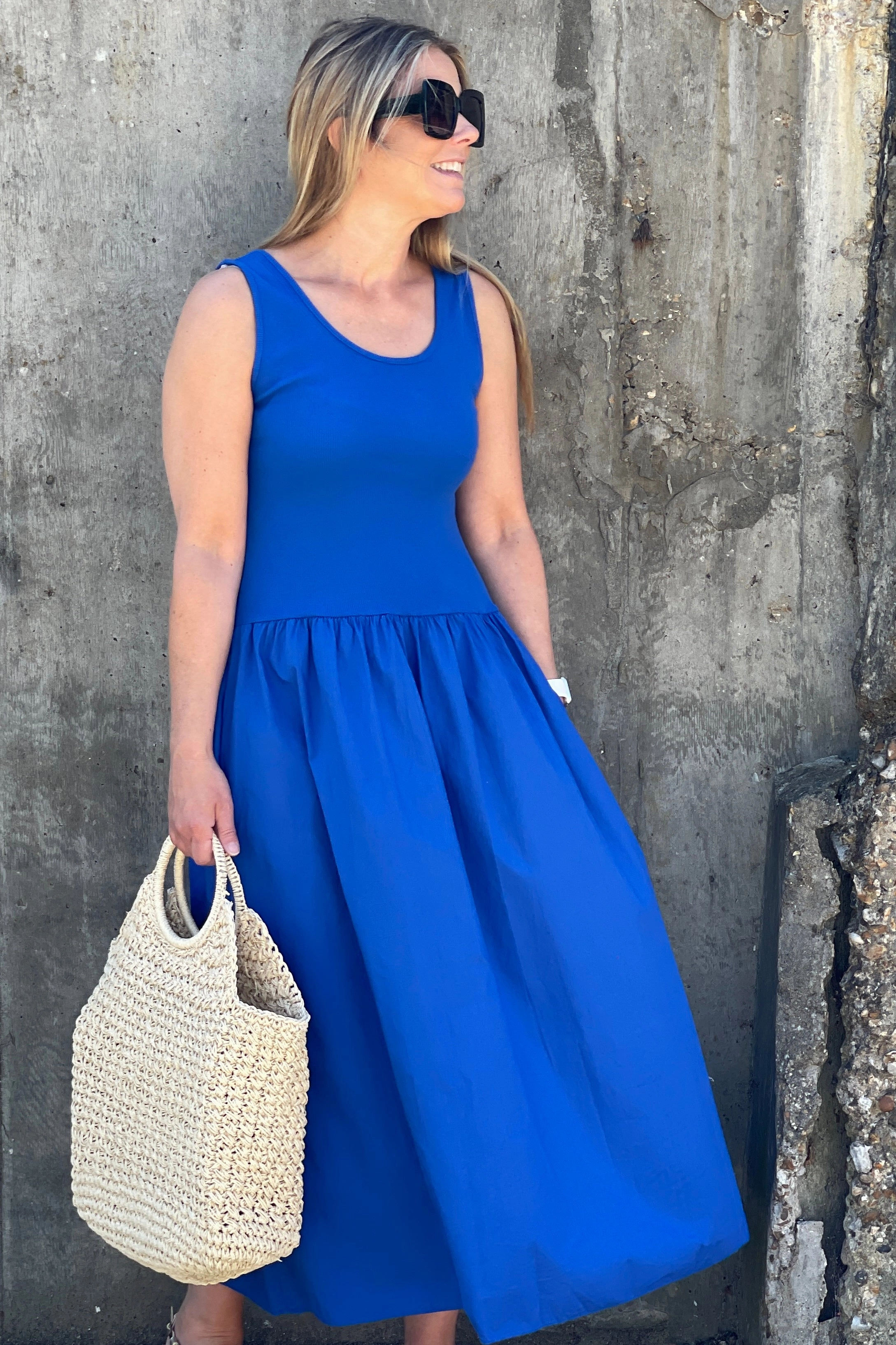 Water-Repellent-Finish Breathable Design Cove Dress