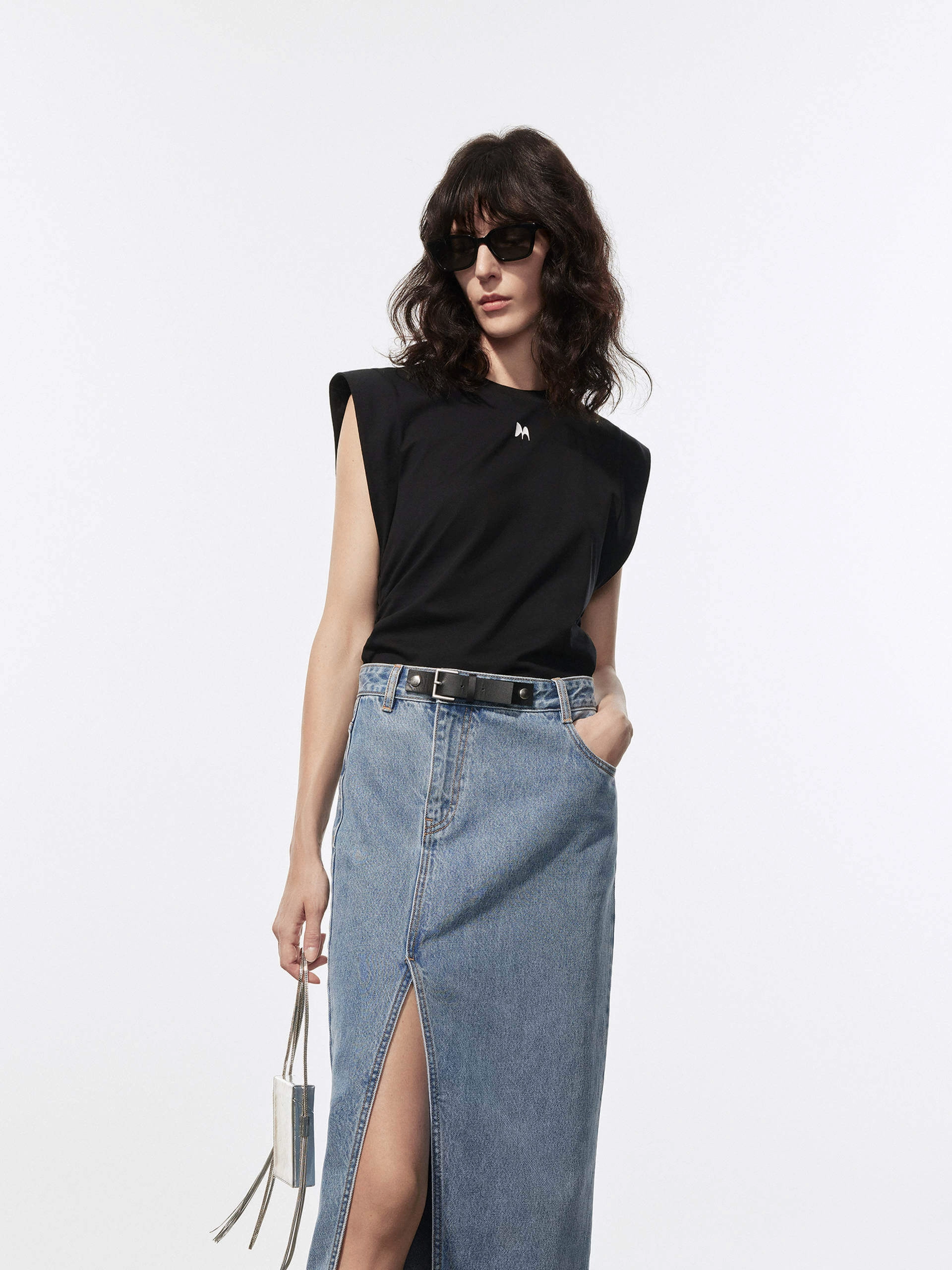 MinimalistDesign Casual Wearable Crew Neck Pleated T-shirt
