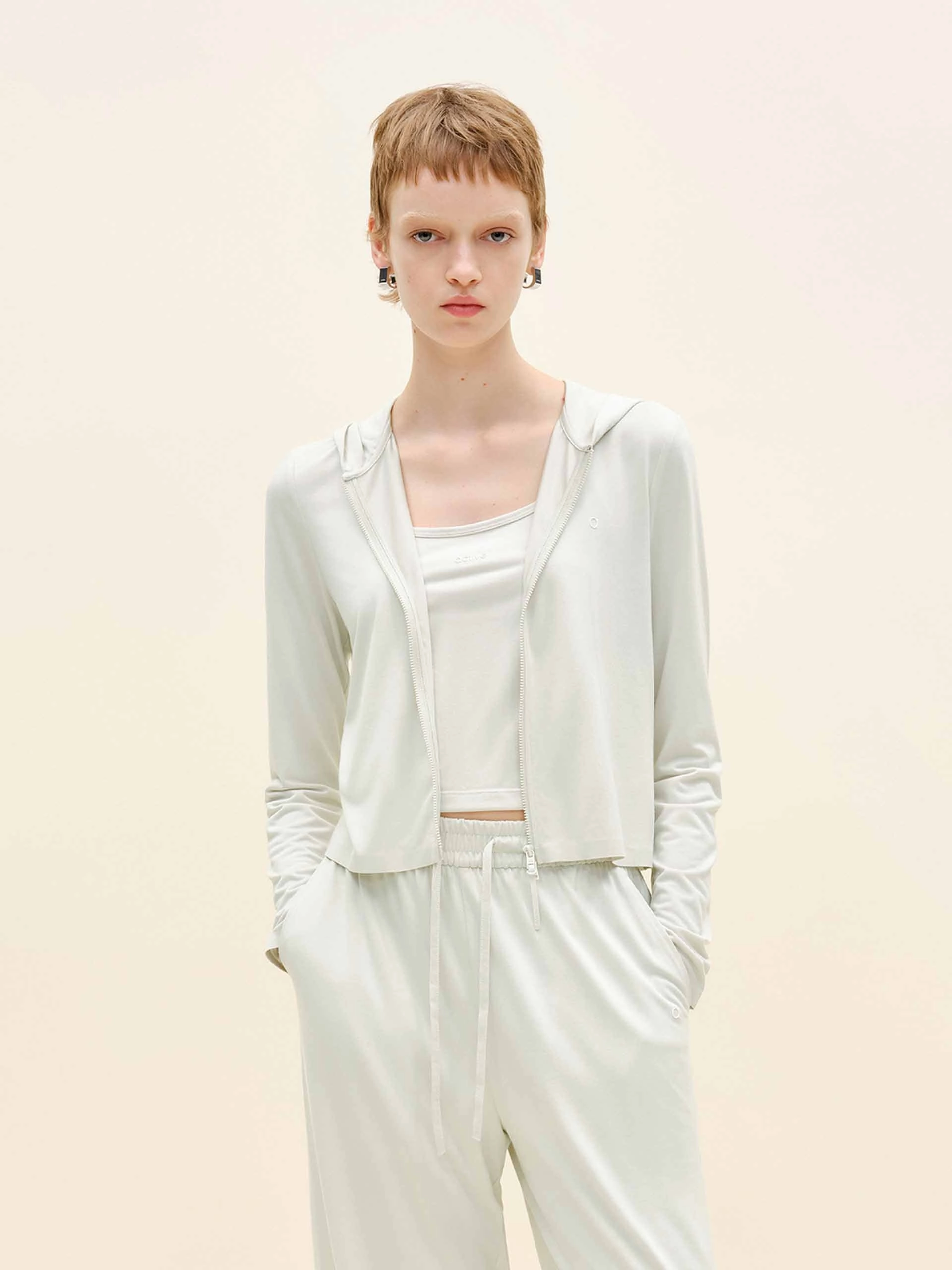 Reinforced Shoulders Cropped Long Sleeves Coat
