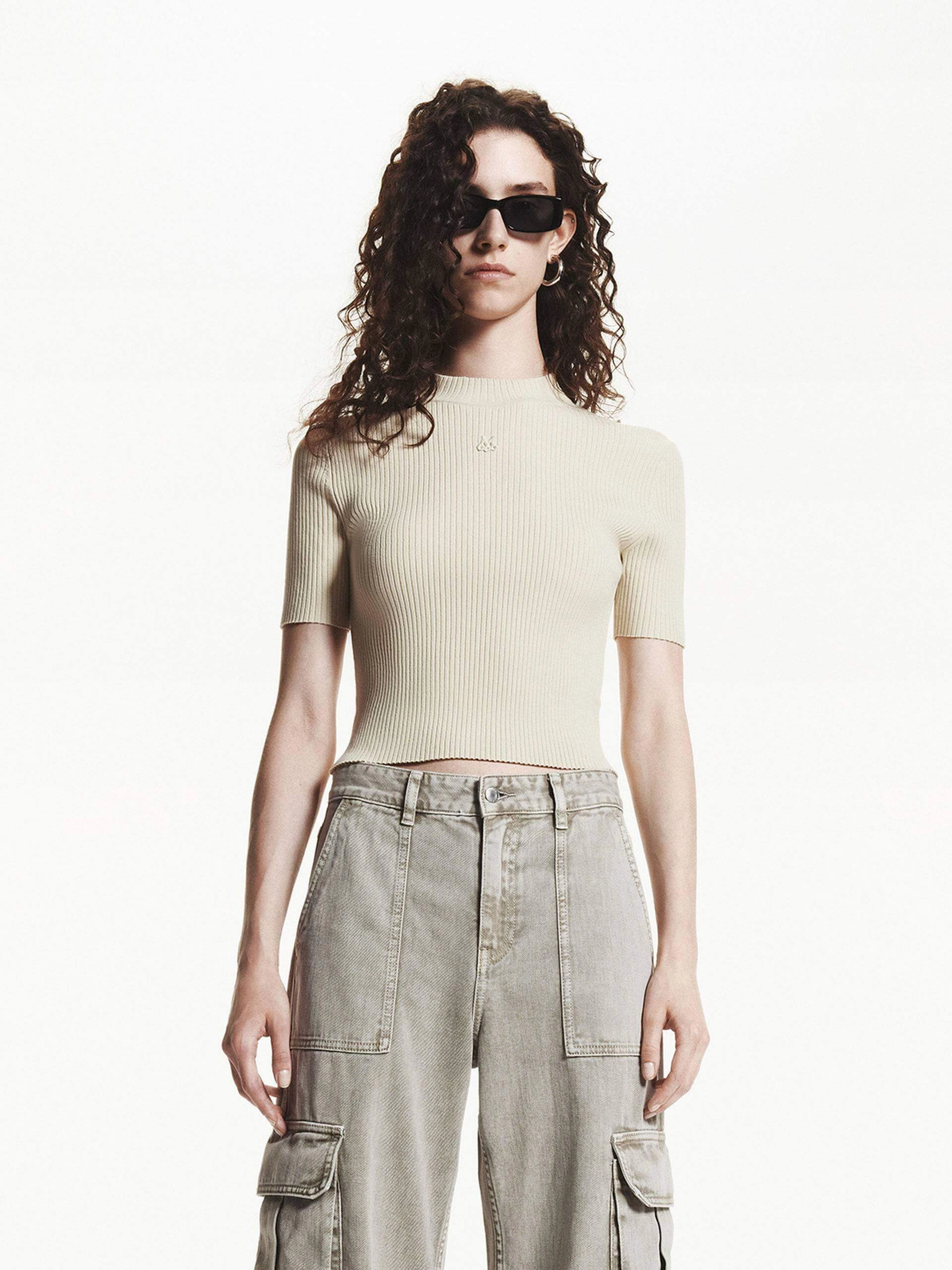 Cropped Ribbed Knit Top Convertible Sleeve Adaptation