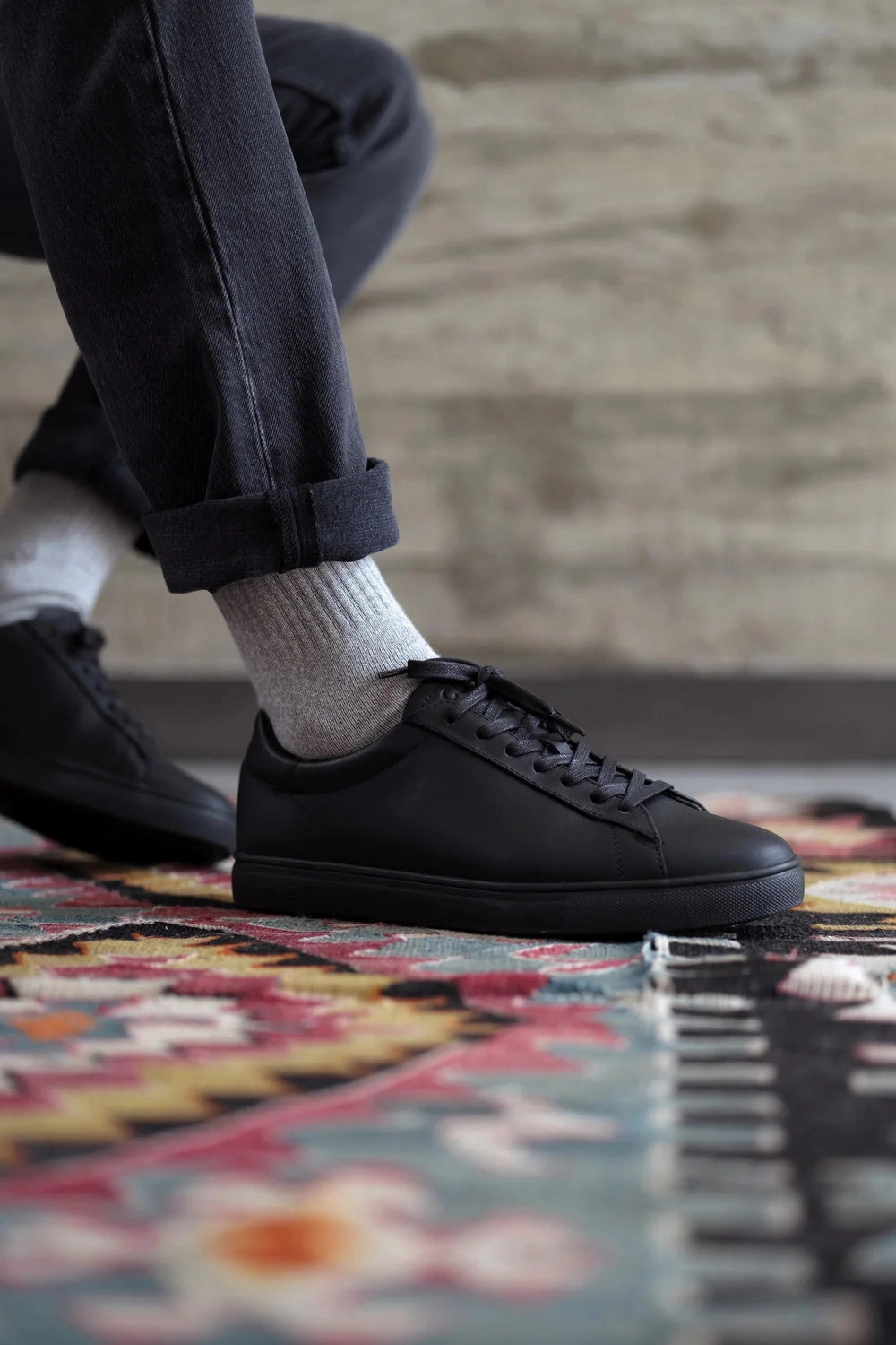 Aero Dynamic Silhouette Ventilated Midsole Leather Sneakers