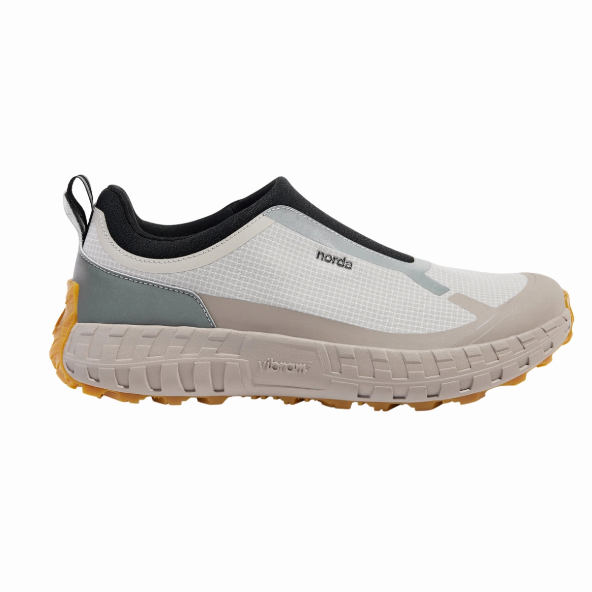 003 Men Cinder Non Slip Outsole Patterns Flexible Groove Design