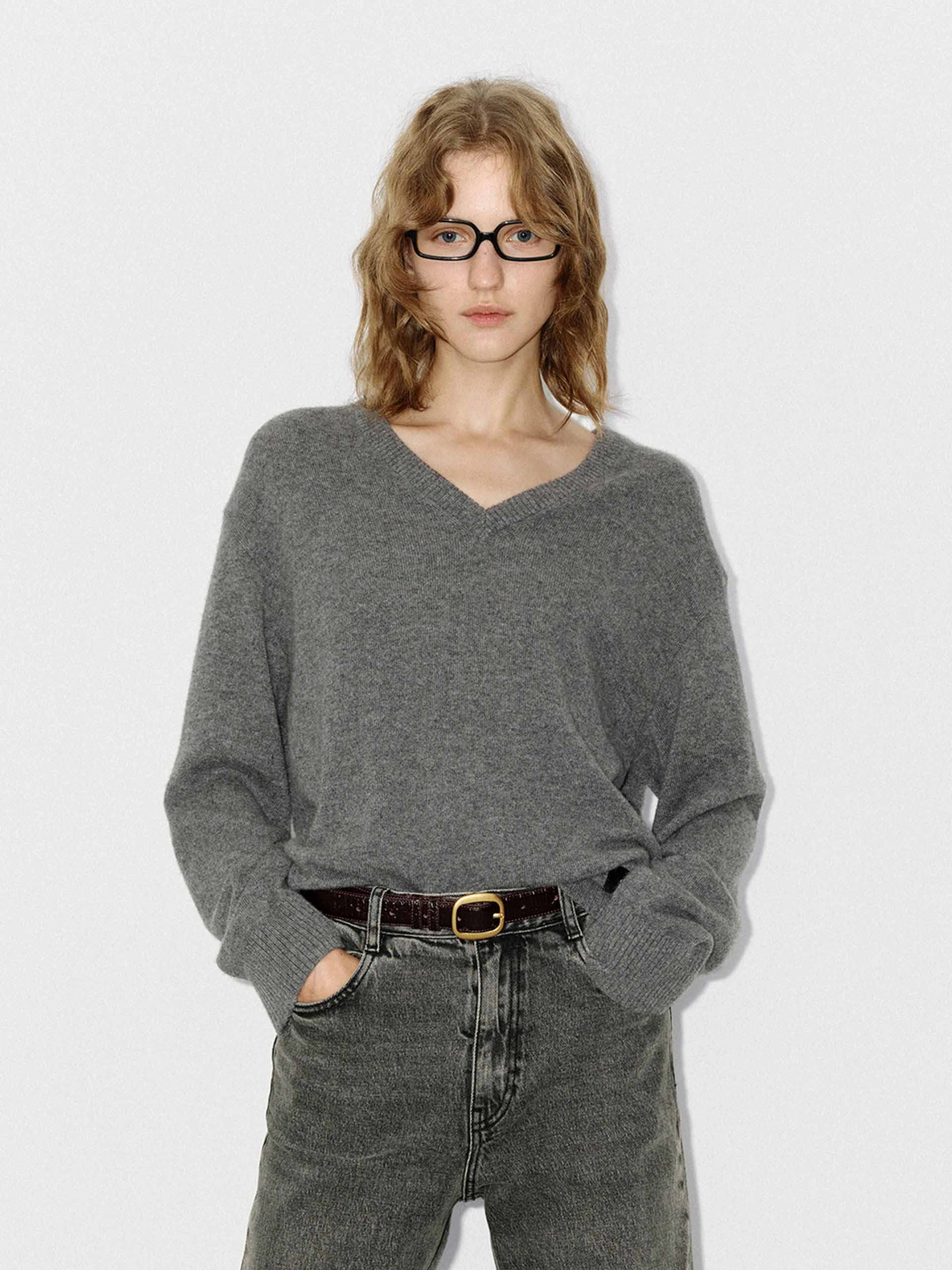 Non Irritating Seams Contoured Side Panels Pure Cashmere Knit Sweater
