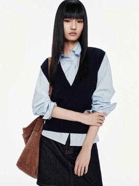 Deep V-neck Knit Vest Active Tee EasyClean