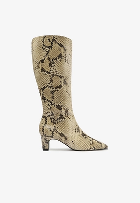 Feather Light River Crossing Casual Dellia Up Boot
