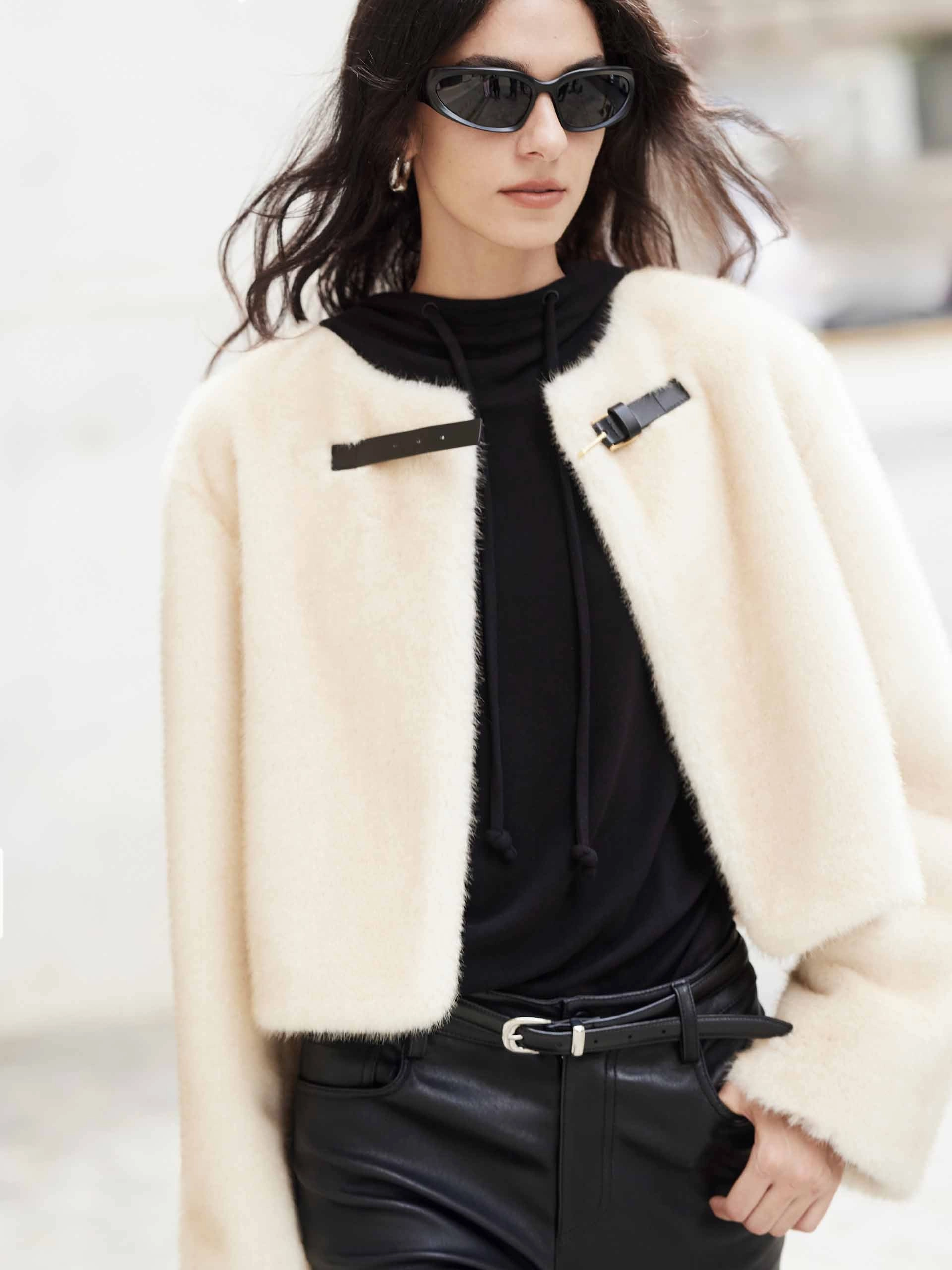 Soft Interior Coating Winter Fashion Cropped Faux Fur Coat