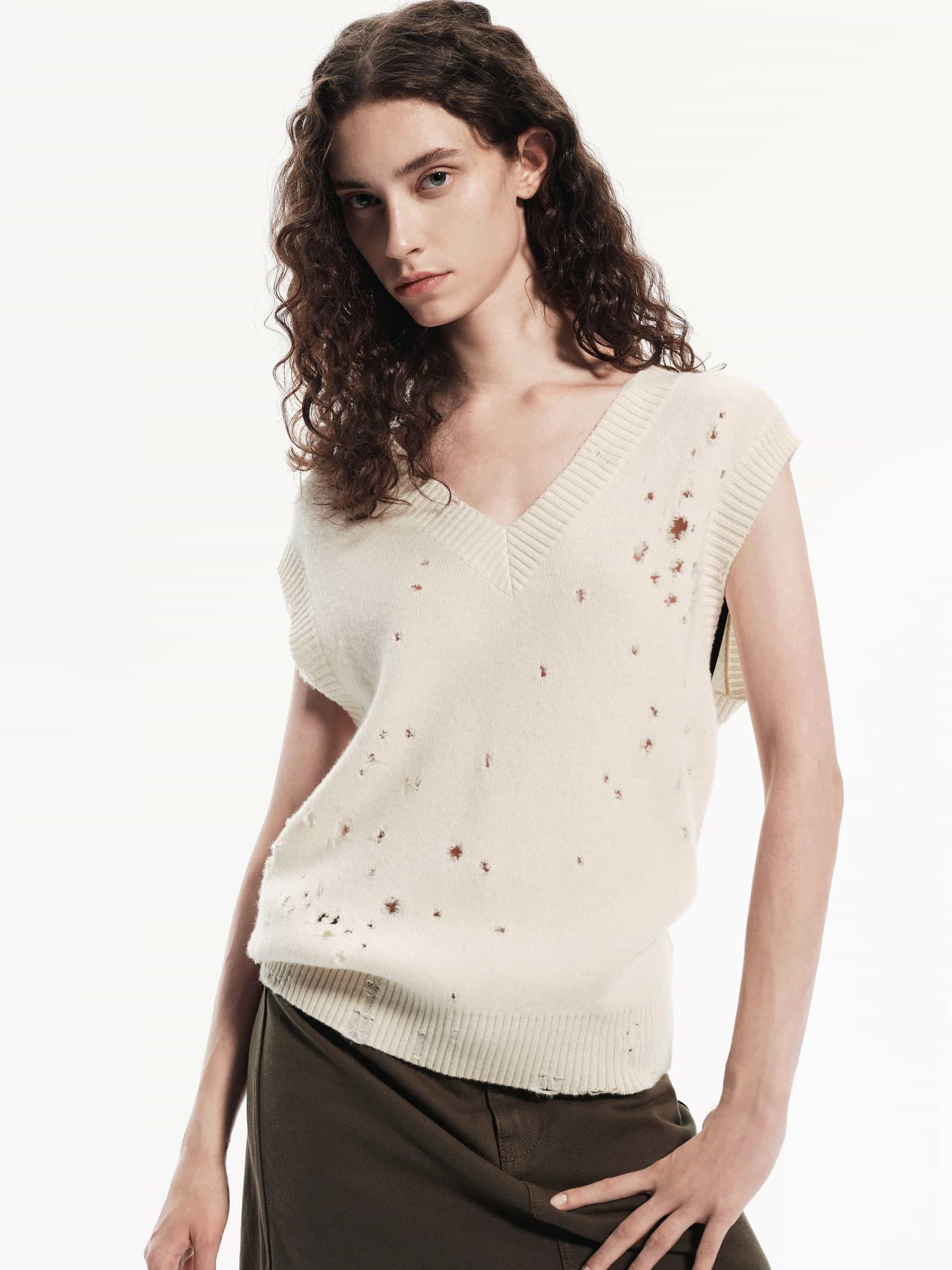 Distress Detail Knitted Vest Breathable Underarm Gussets
