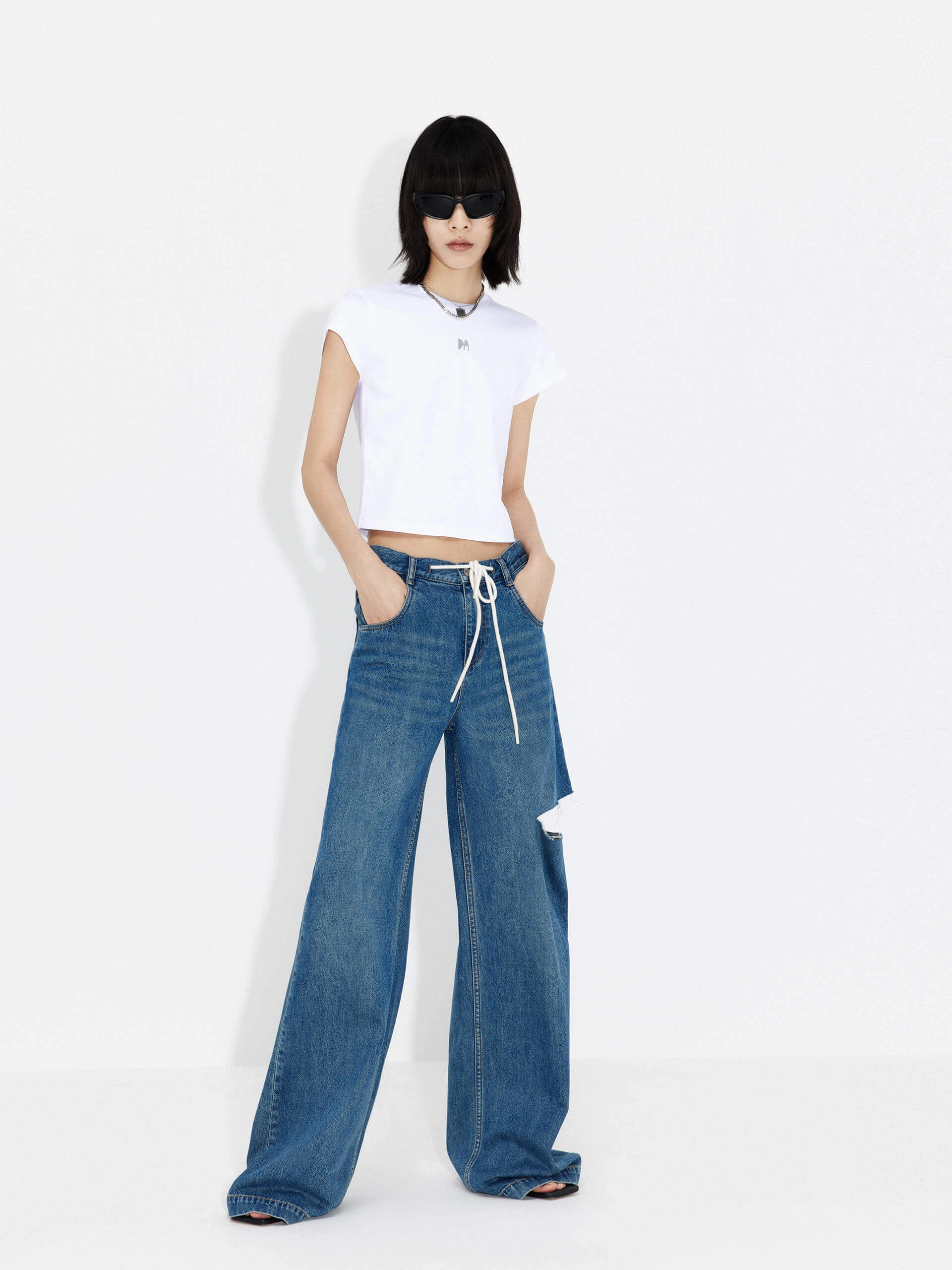 Odor Control Treatment Drawstring Cutout Details Jeans