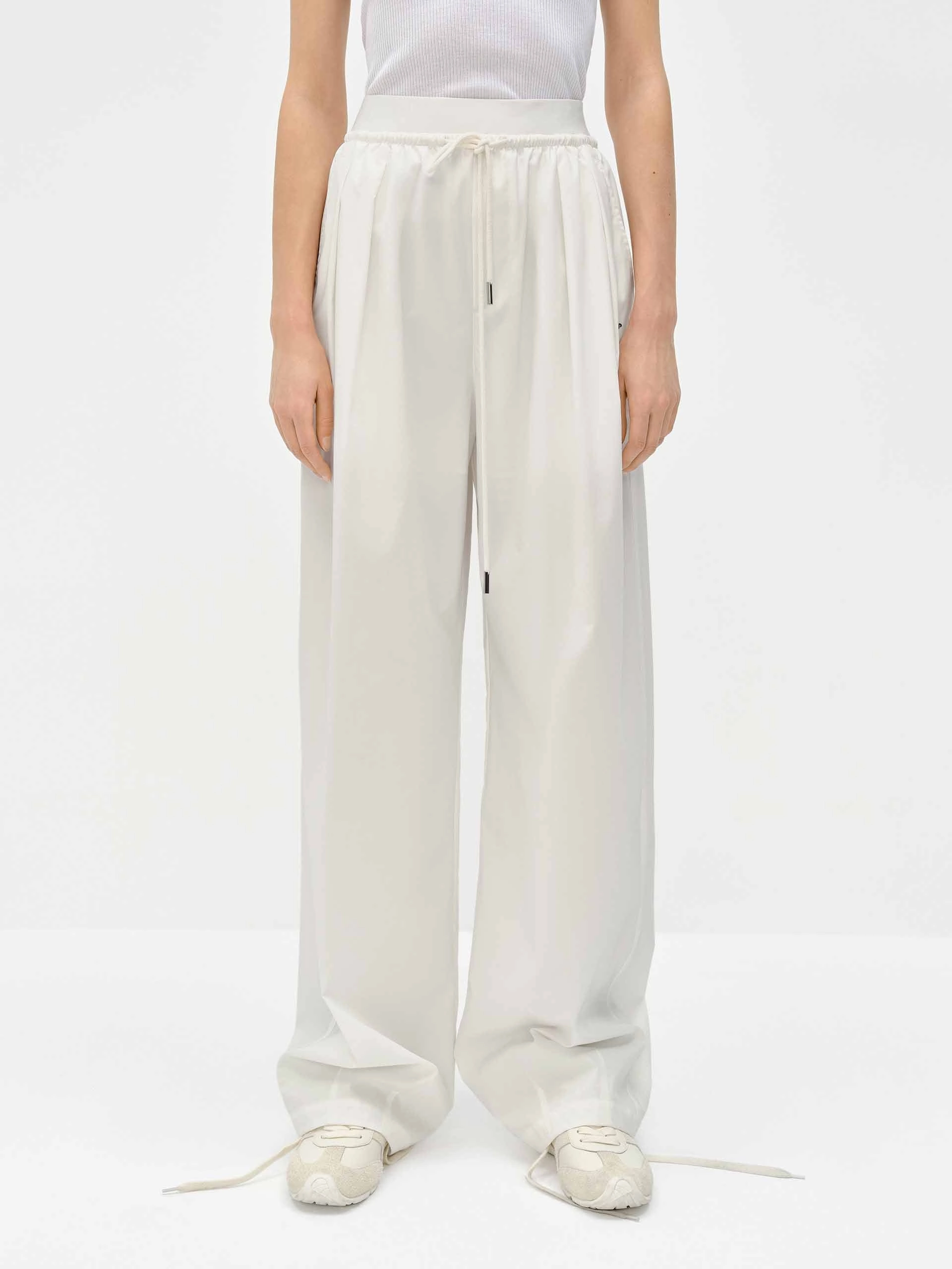 Movement Ready Drawstring Logo Pants