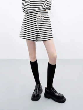 MoistureWickingFabric Lightweight Layer Drawstring Waist Loose Shorts