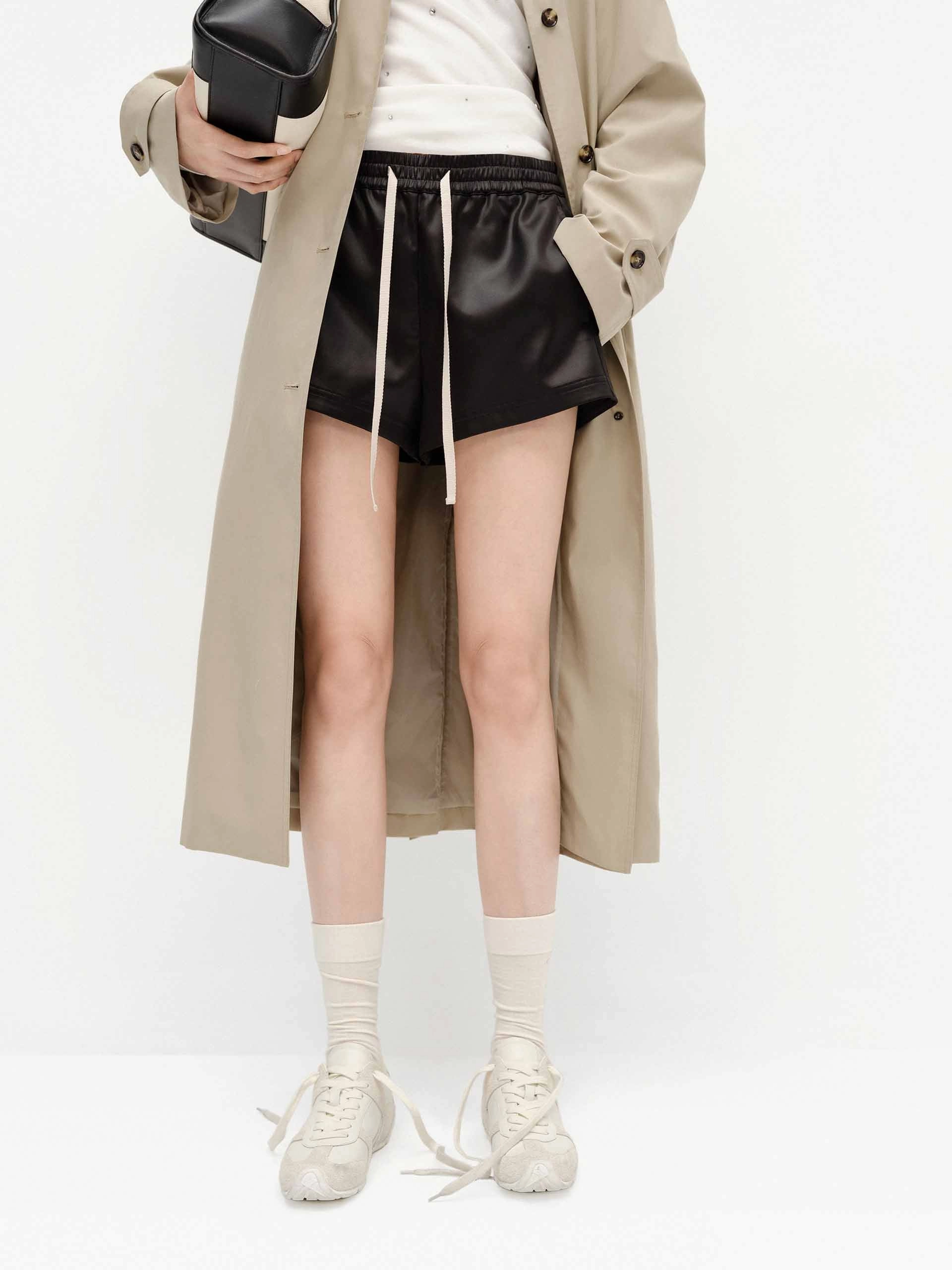 windproof Flexible Gusset Design Drawstring Waist Mini Shorts