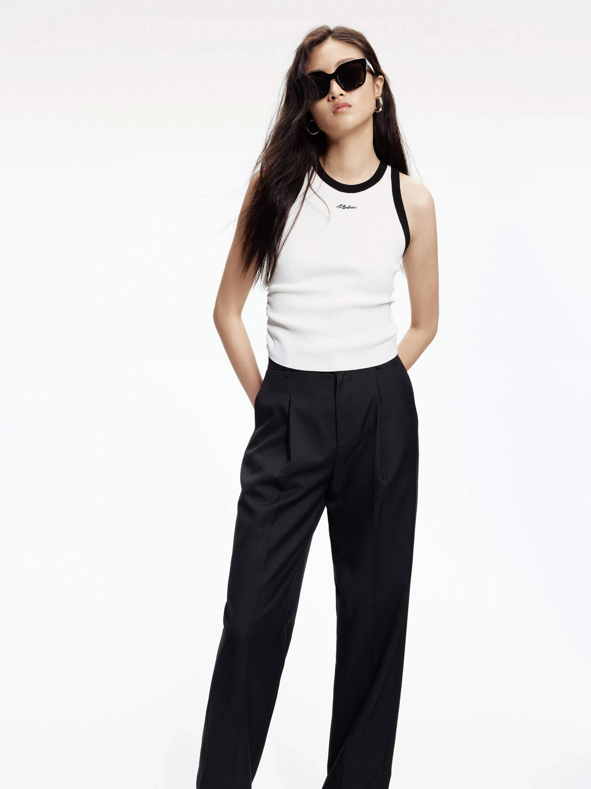 Contrast Pleated Knitted Top Reflective Logo Detail Foldable Cuff Design