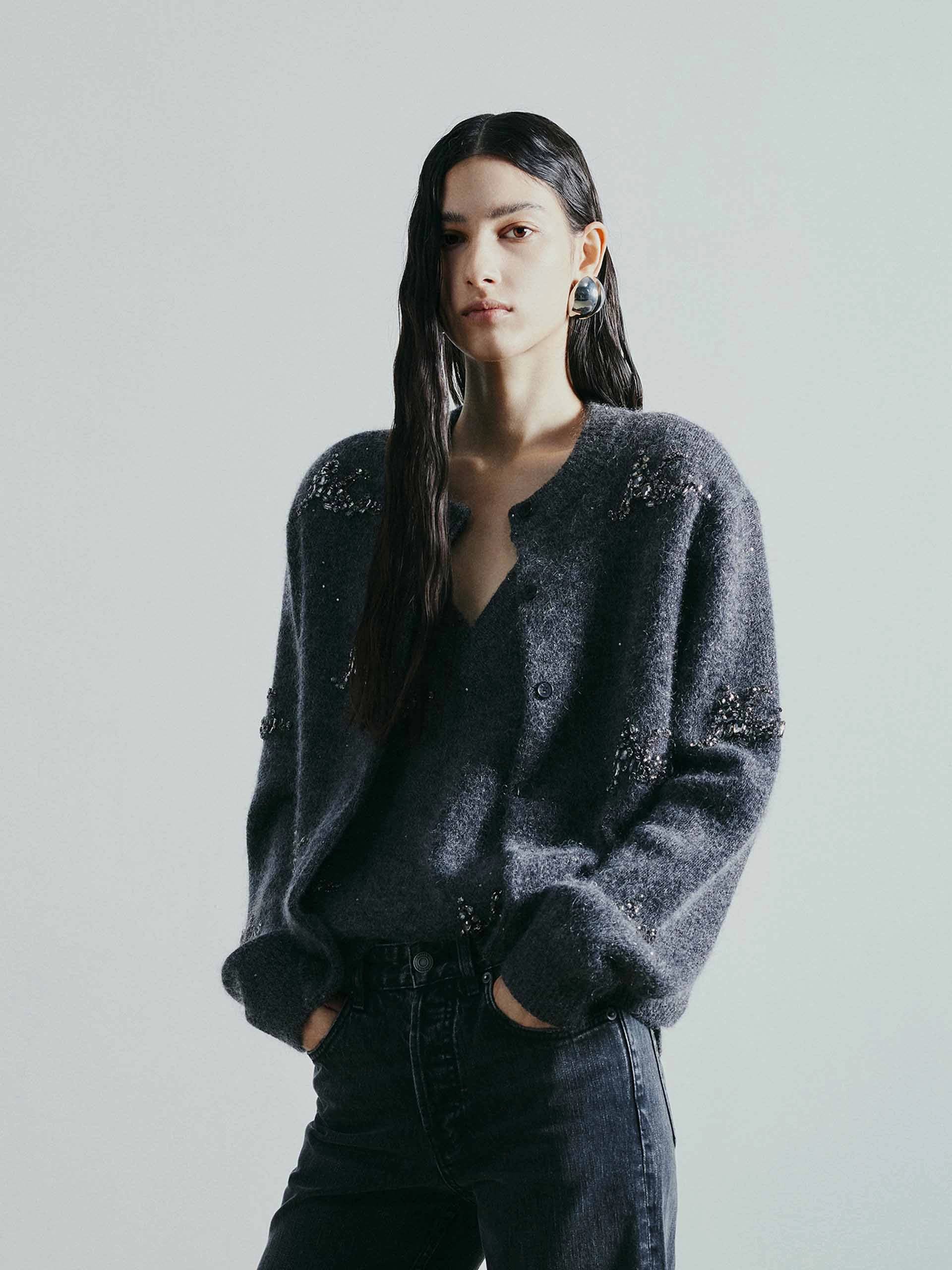 Crystal Decoration Knit Cardigan Drop Shoulder Cut Odor Resistant Material