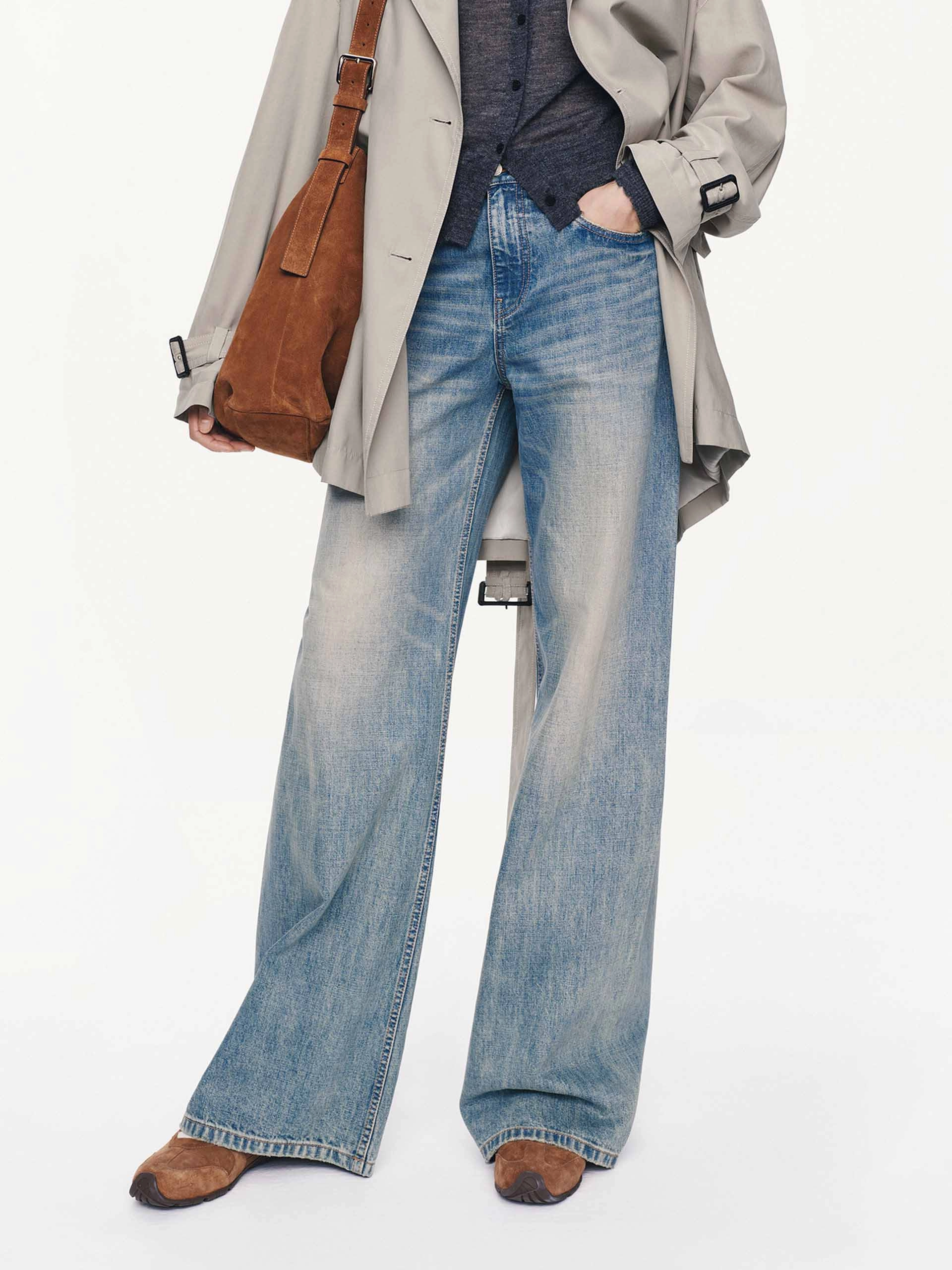Outfit Formula High Waist Distressed Jeans