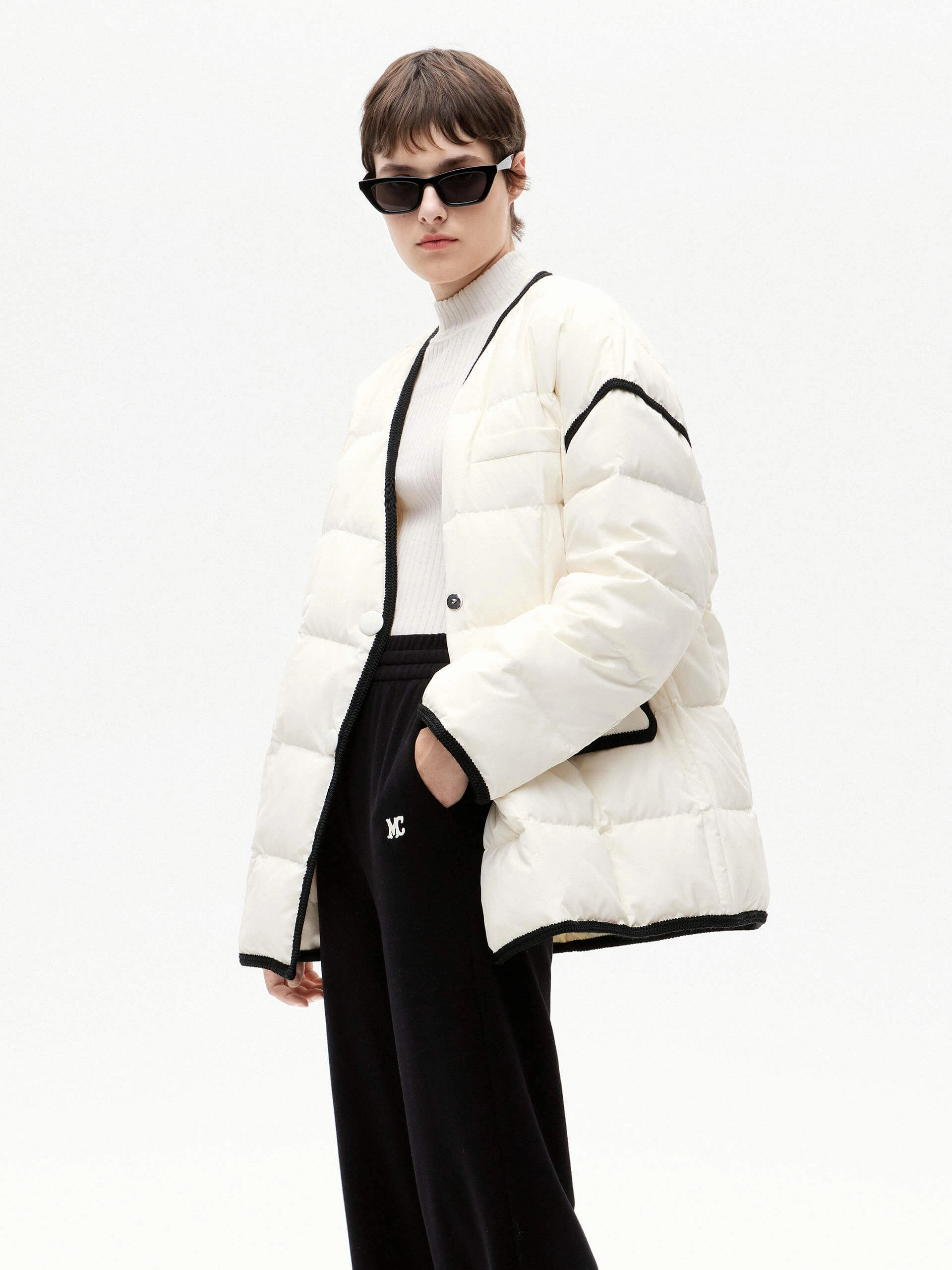 Contrast Trim Puffer Jacket Weatherproof Zipper Airy Layer Fit