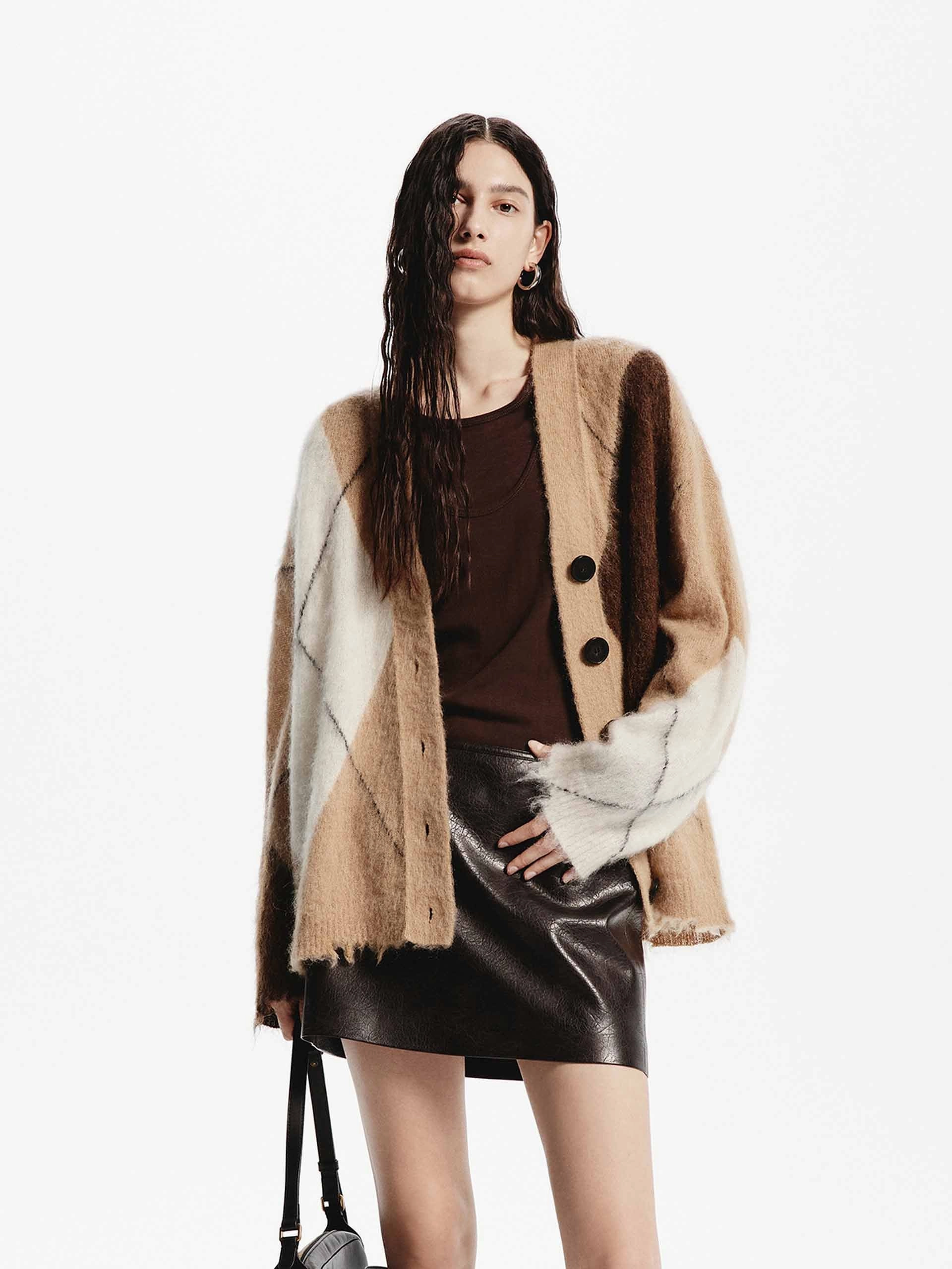 Lightweight Layering Option Argyle Pattern Loose Cardigan