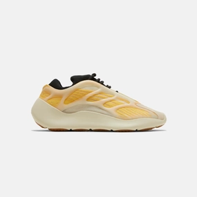 Unique Sole All-day Traction Adidas Yeezy 700 V3 'Mono Safflower'