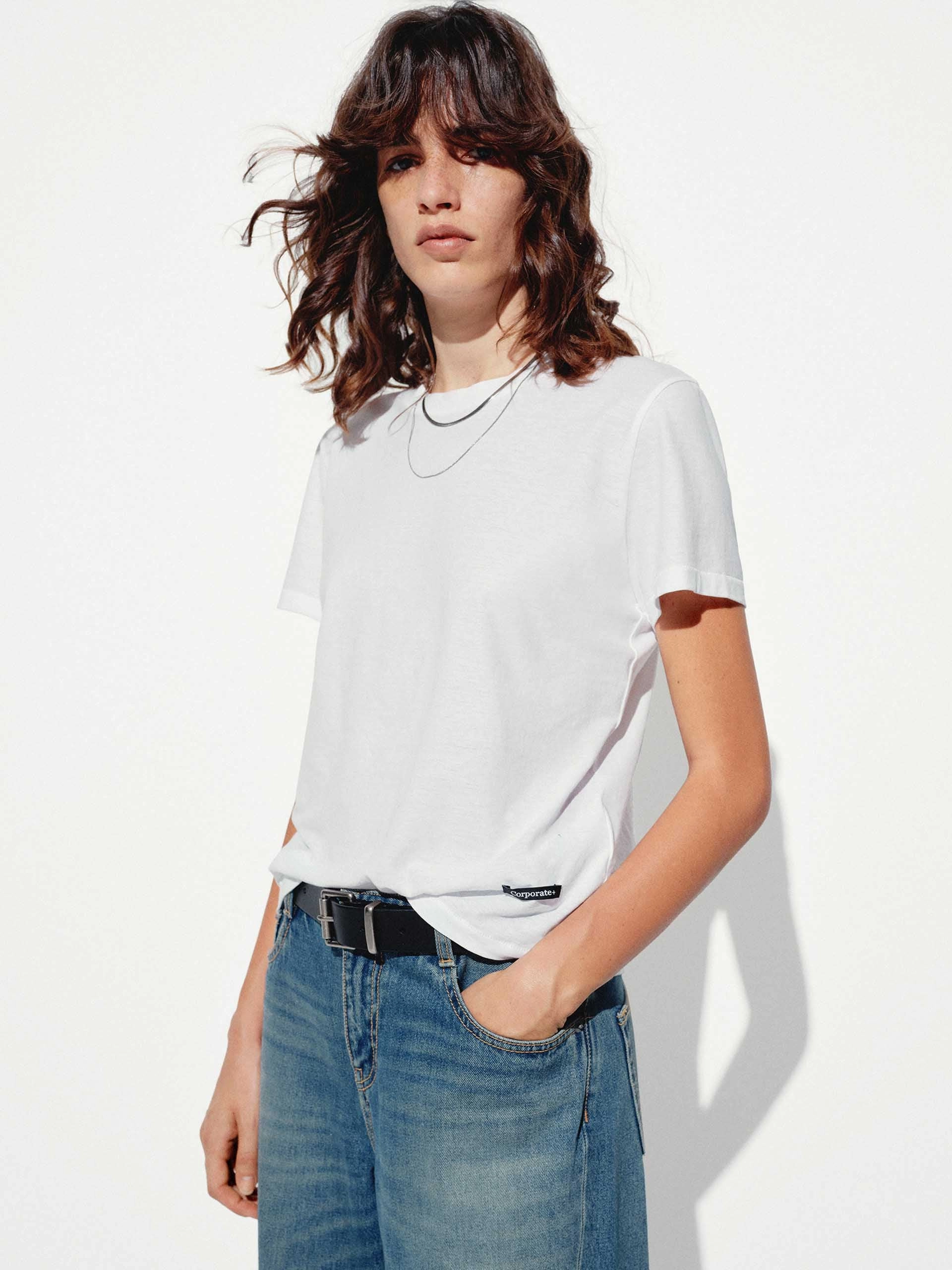 Clean Cut Cotton T-shirt Non Shrink Material Summer Wardrobe