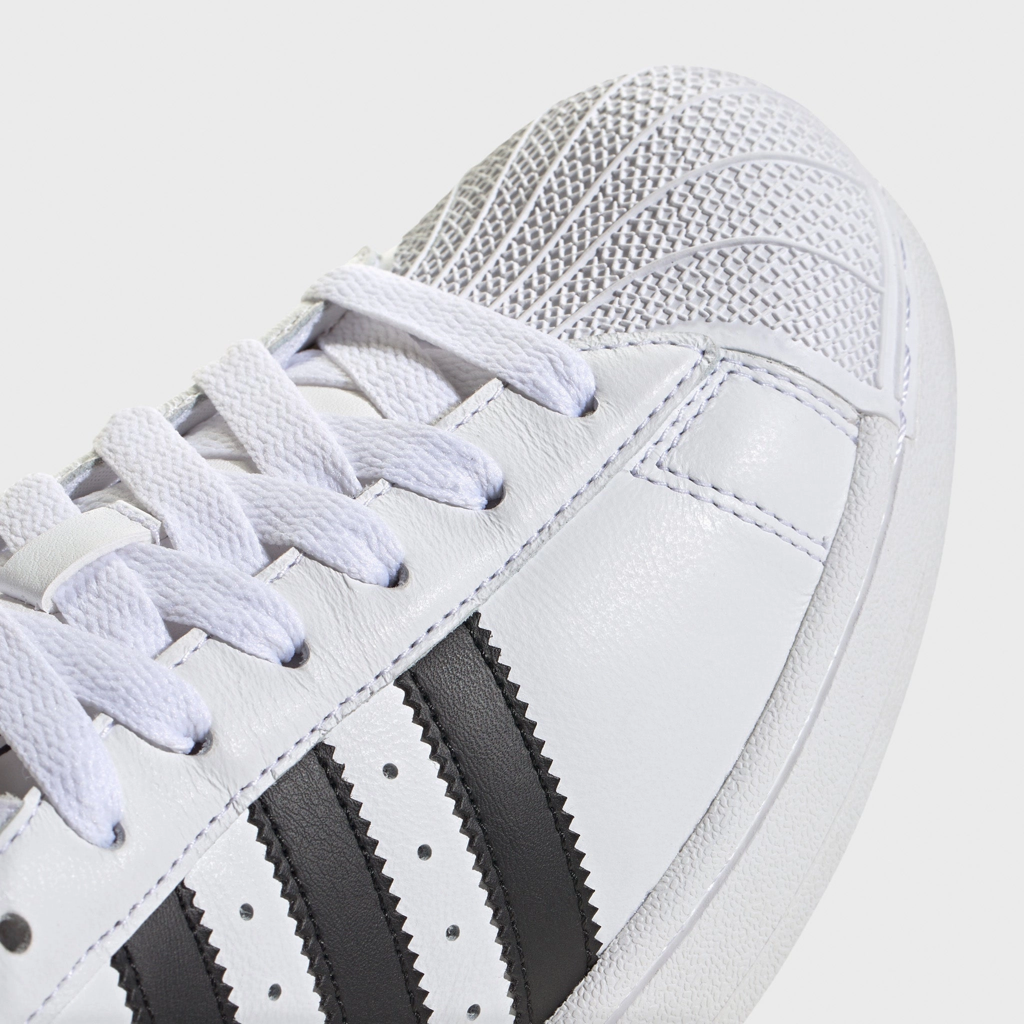 adidas Superstar II White / Black Casual Elegance Heel Support