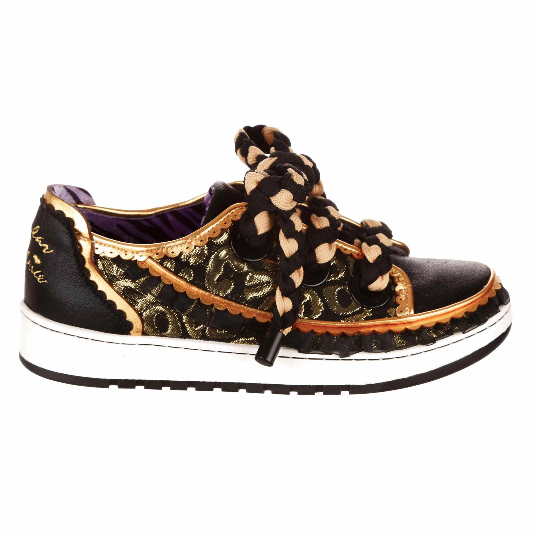Flat Design Durable Shoe Construction Double Play