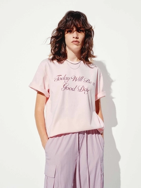 Casual and Soft Letter Print Round Neck T-shirt