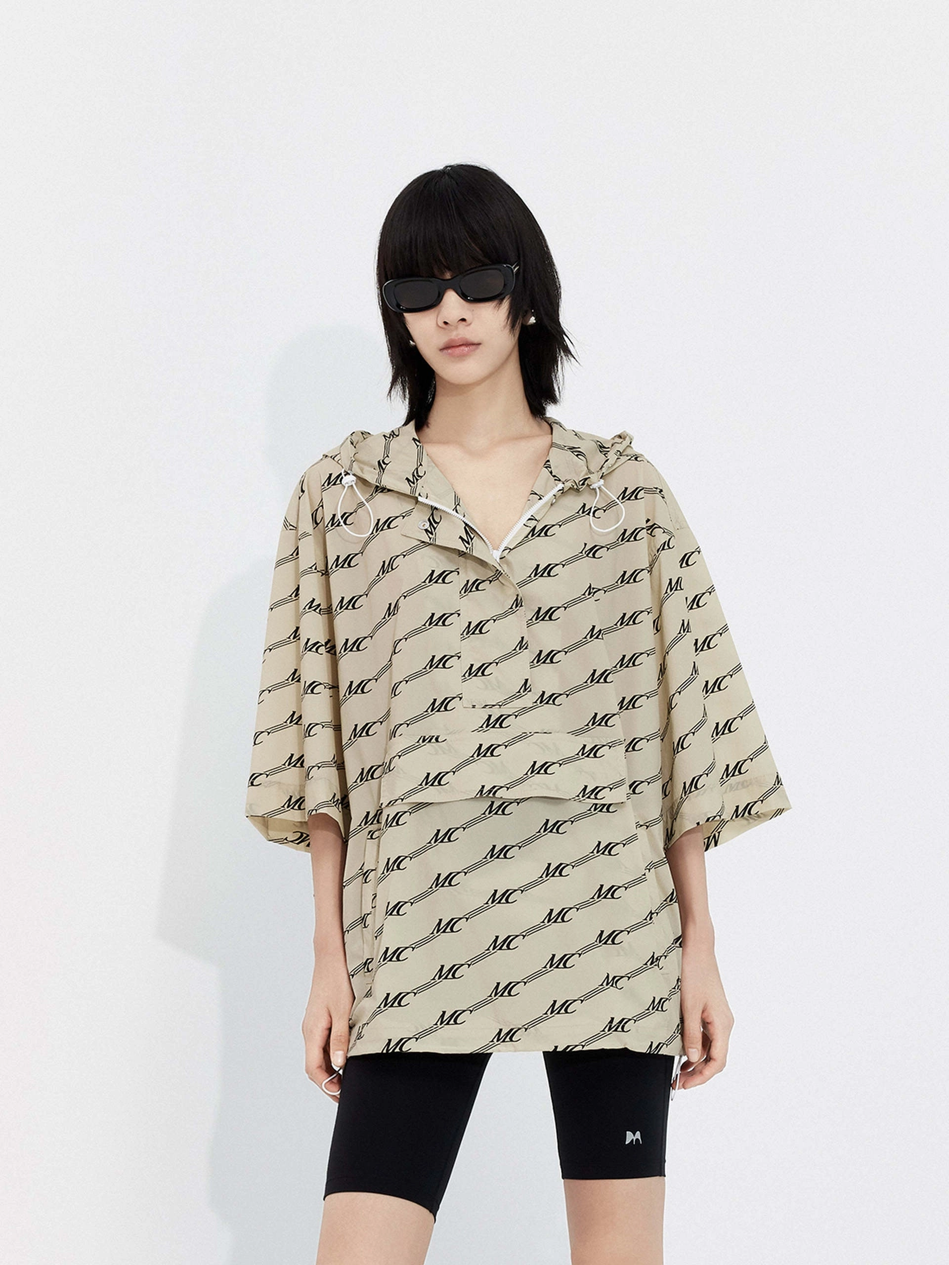 QuickPackFoldableDesign Monogram Print Hoodie Top