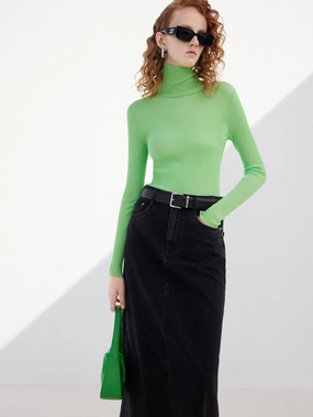 HighNeck HighStrength Threadwork Ribbed Turtleneck Top