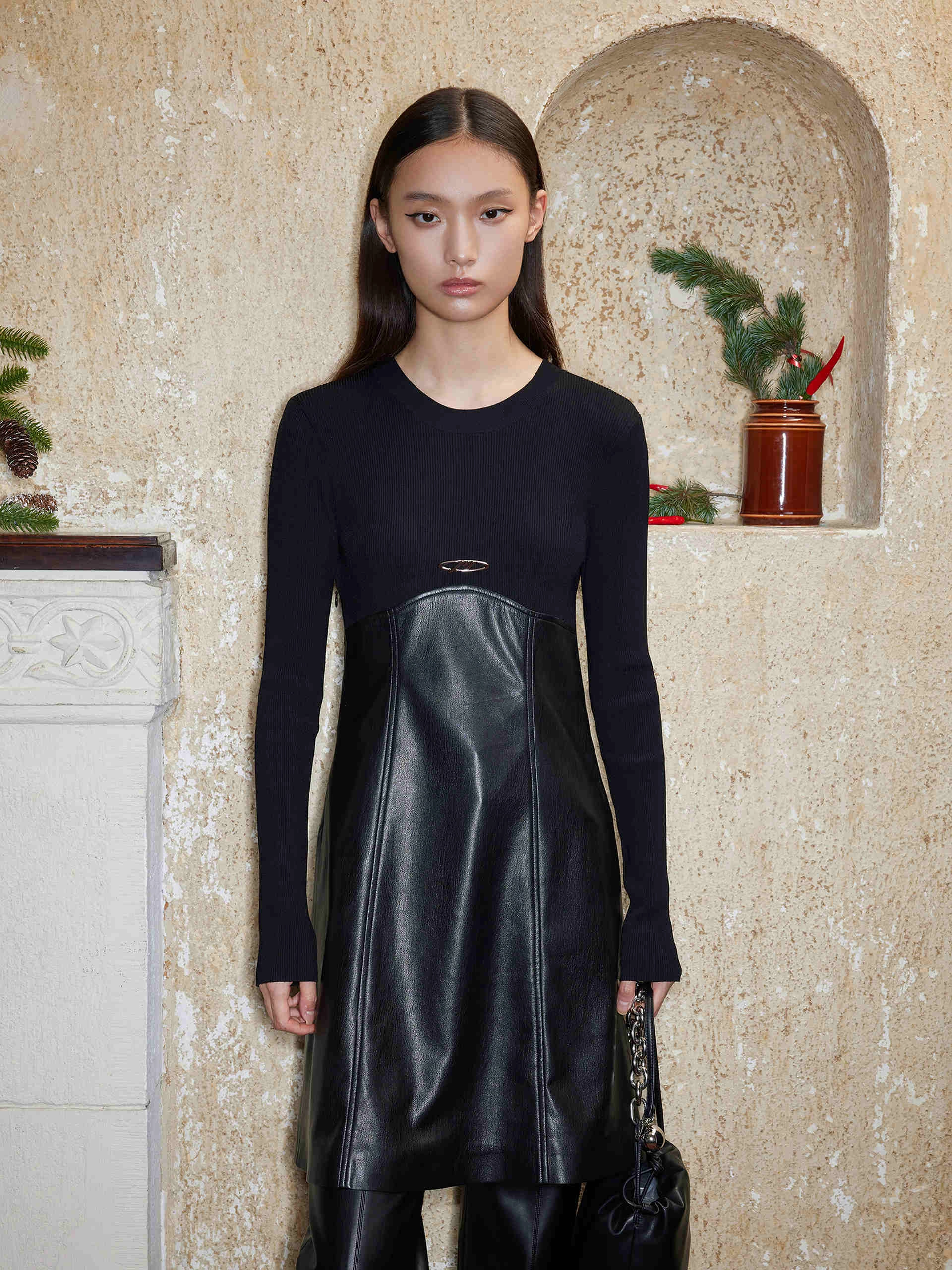 Cool Structure Polished Design Ribbed Knit Panelled Dress