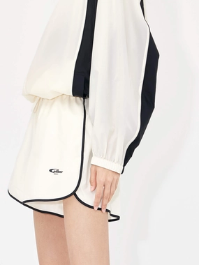 Hidden pockets Elastic Contrasting Shorts