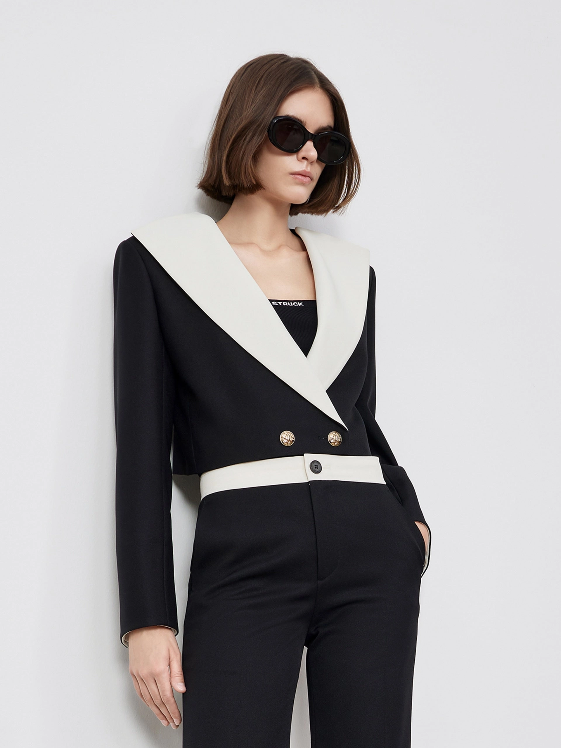 Contrast Lapel Cropped Coat High Thread Count Cotton Layered Hem Reinforcement