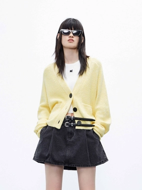 Soft Wool V-neck Cropped Cardigan