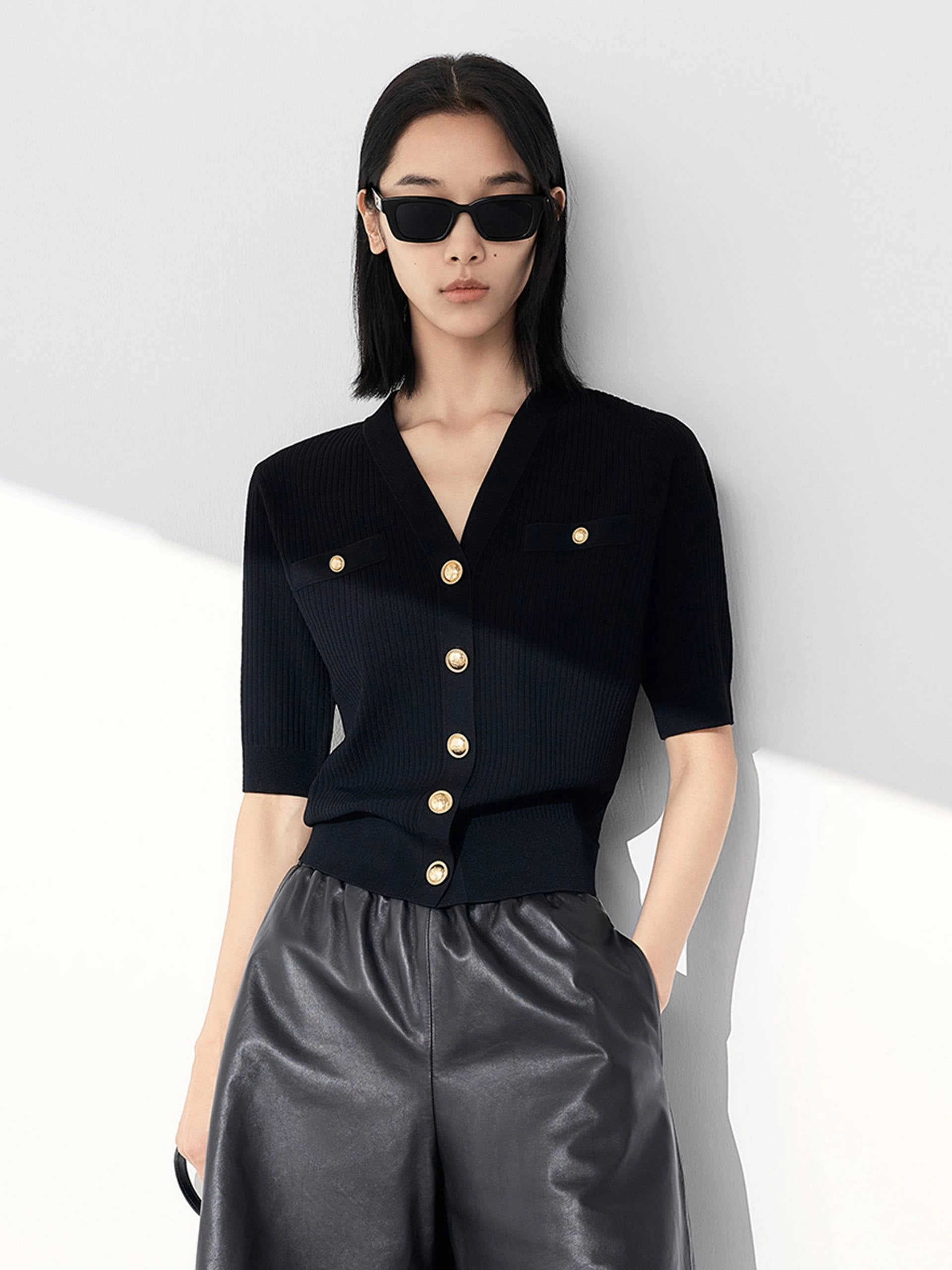V-neck Metal Button Cardigan Office Look