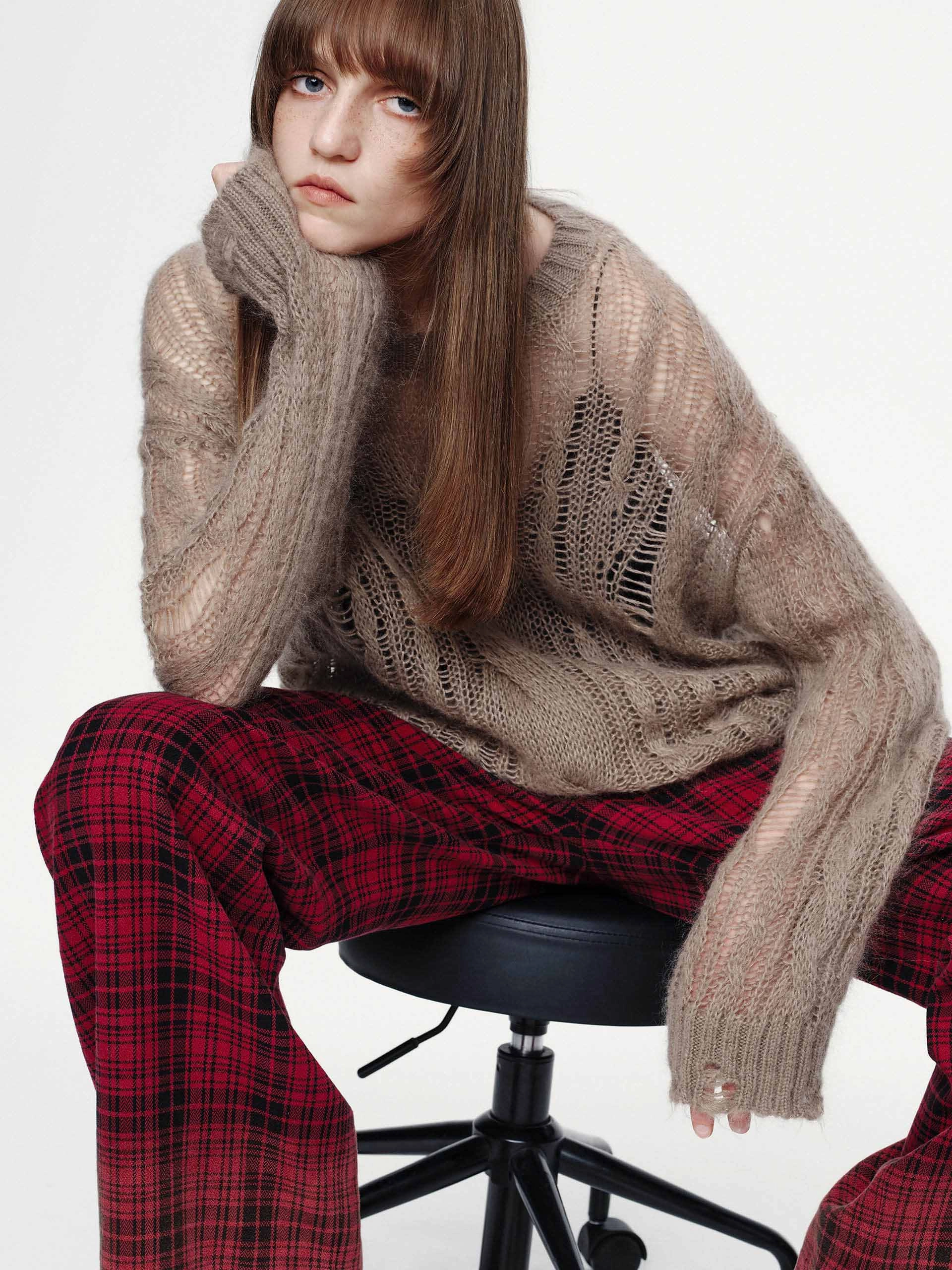 Anti Static Fabric Crochet Raw Hem Sweater