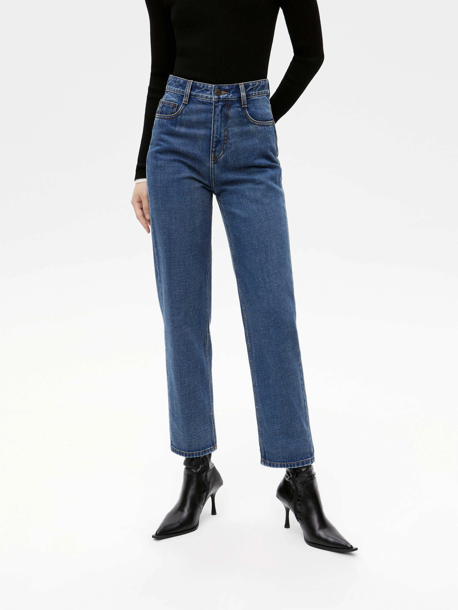 No Gap Waist Straight Ankle Jeans