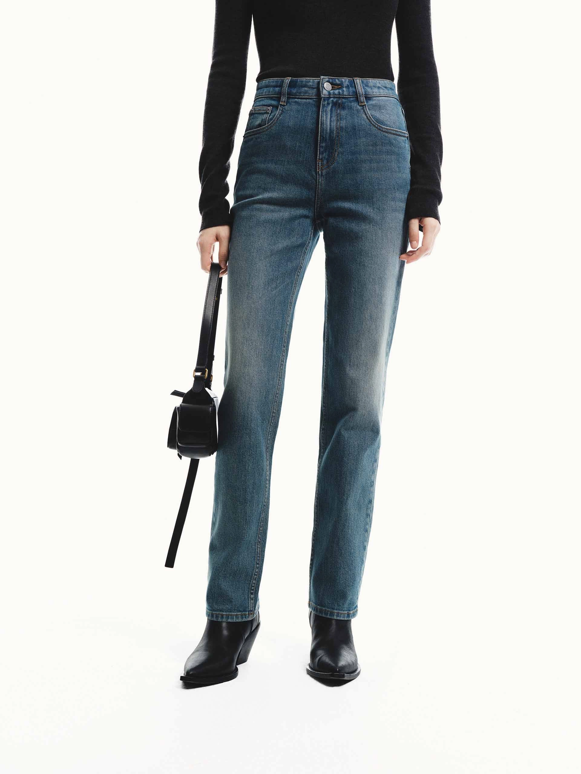 Athlete Fit Modern Autumn Days Fitted Straight Jeans