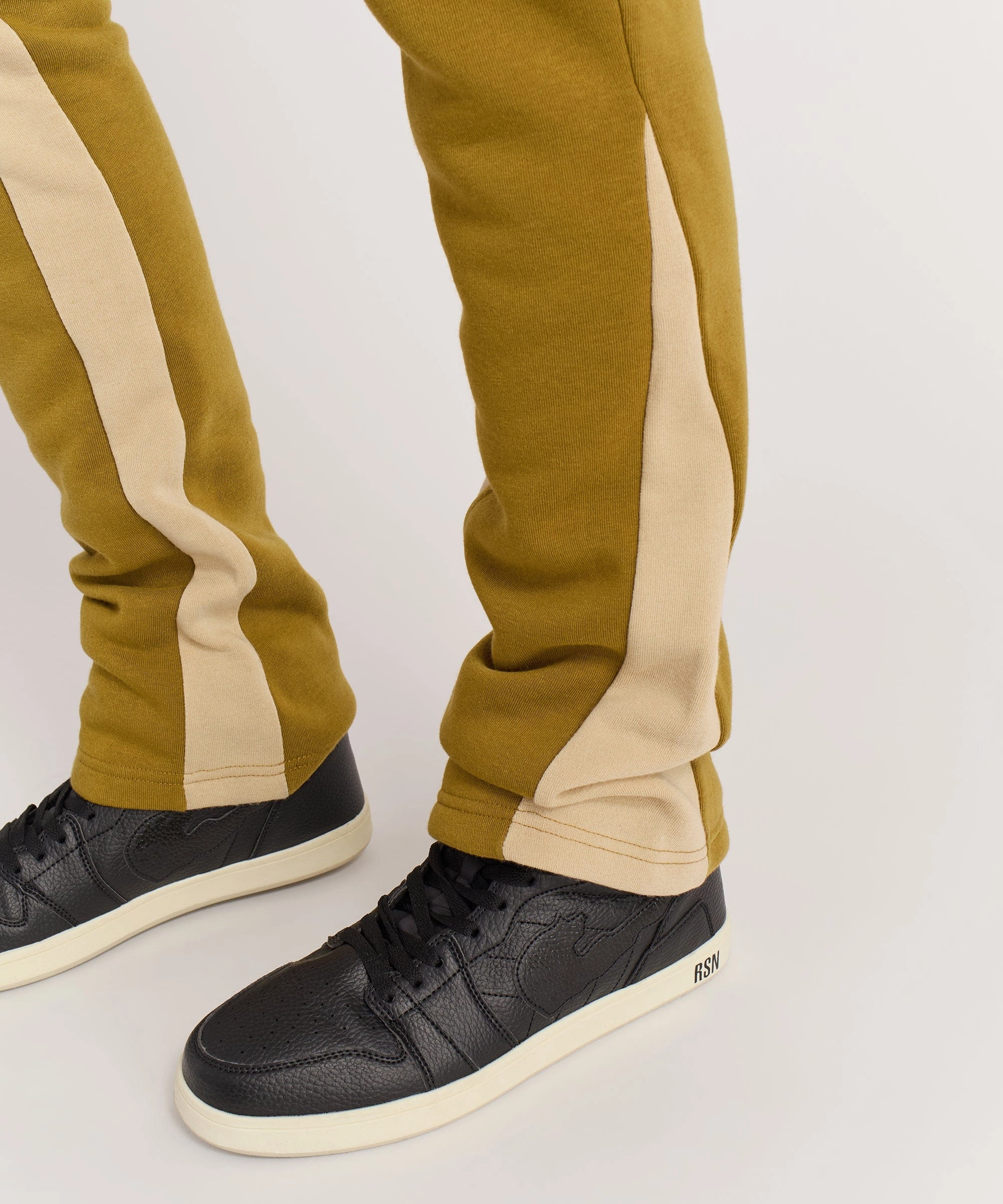 Stable Shape Flare Fleece Sweatpants - Khaki
