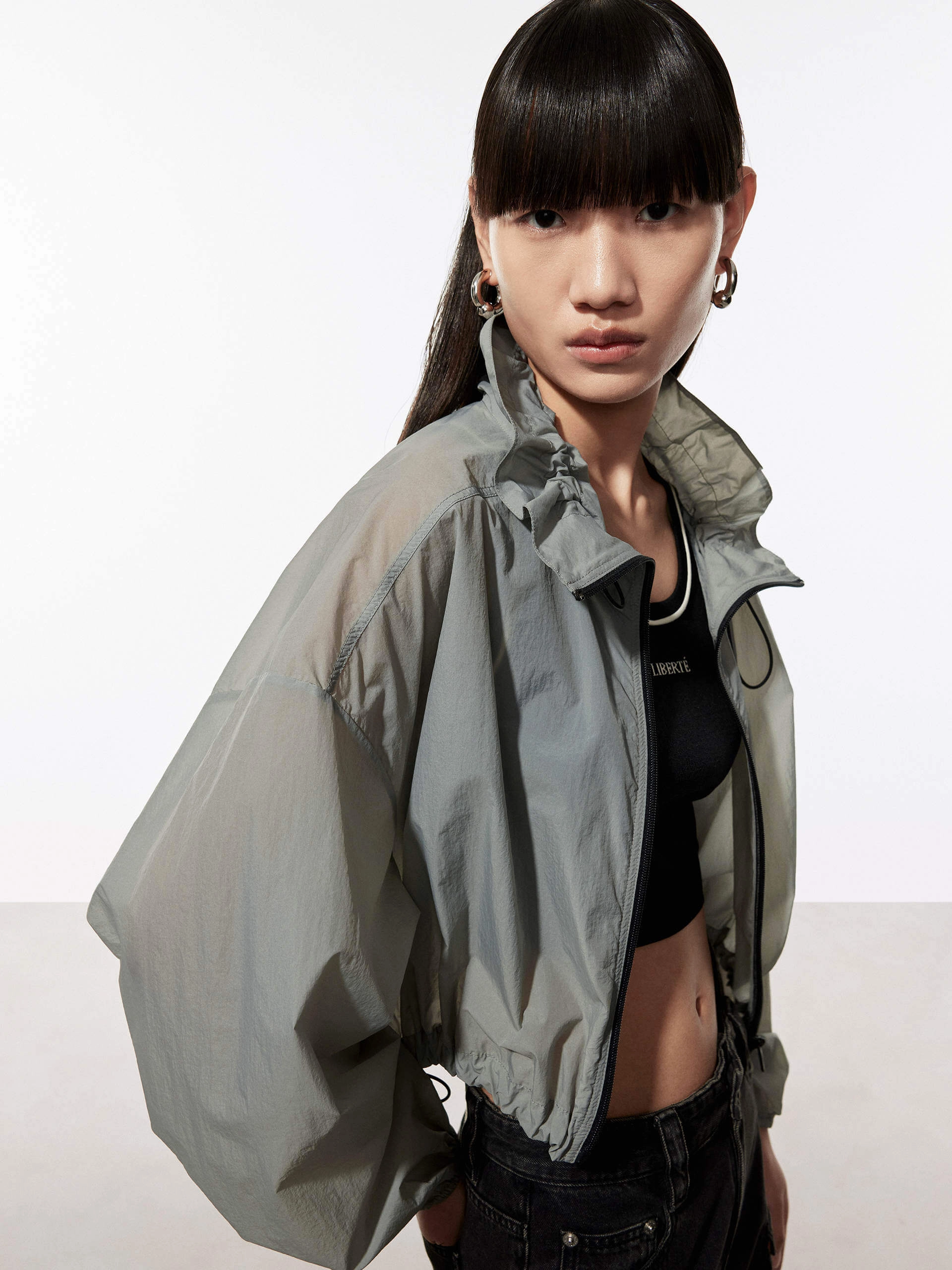 Lightweight Cropped Jacket Flatlock Seam Technique
