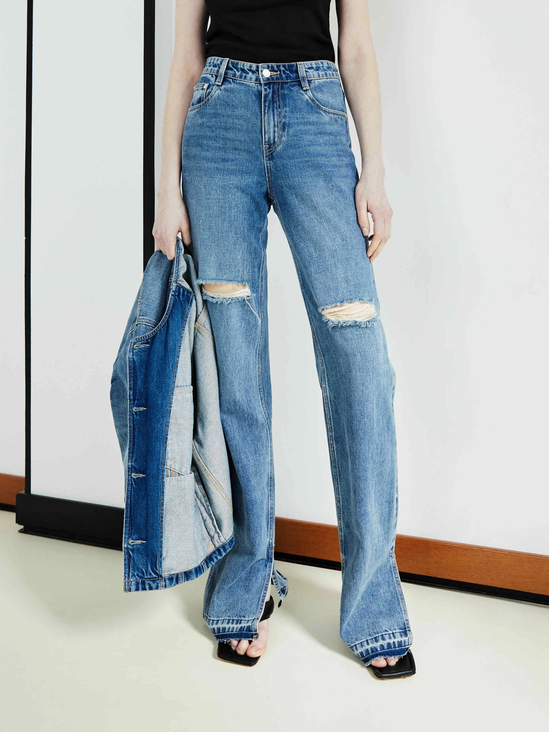 Breathable fabric Weather Proof Straight Leg Destroyed Jeans