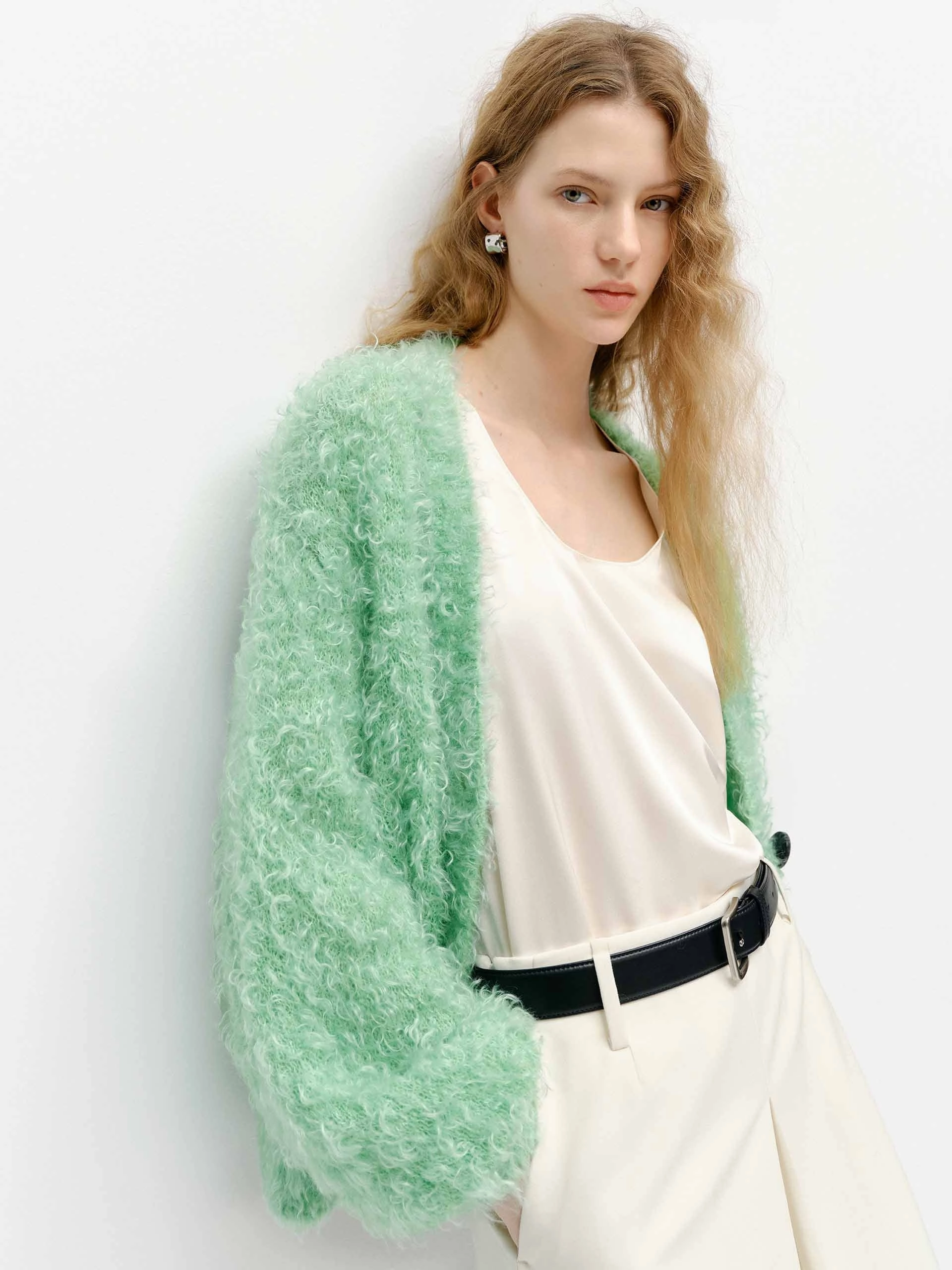 Antistatic DoubleLayeredShoulders Fluffy Boucle Knit Cardigan