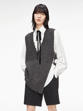 Frayed V-Neck Wool Knit Vest PolyesterBlend DurableReinforcement