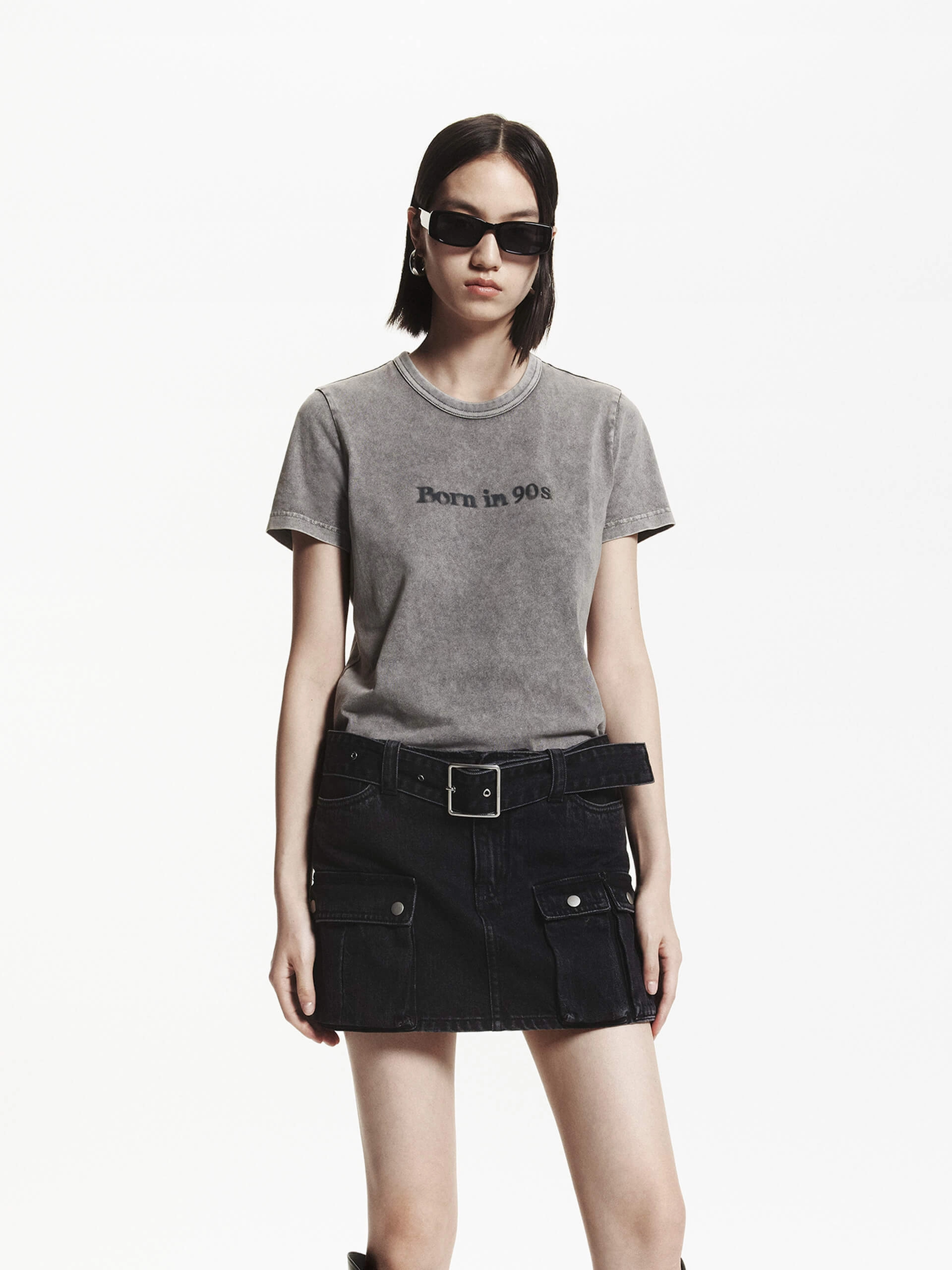 Front Logo Cotton T-shirt Wrinkle Resistant Material Unisex versatility
