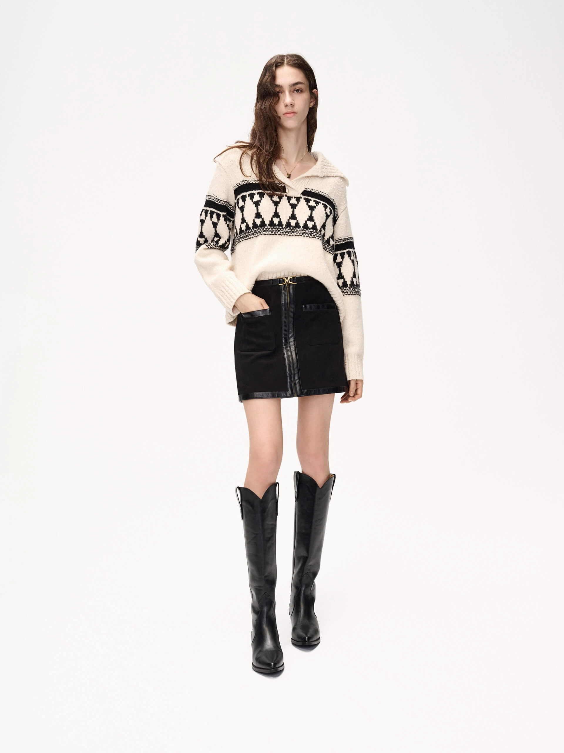 Soft and Stretchy Front Zipper Mini Skirt