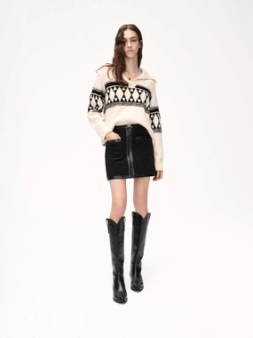 Soft and Stretchy Front Zipper Mini Skirt