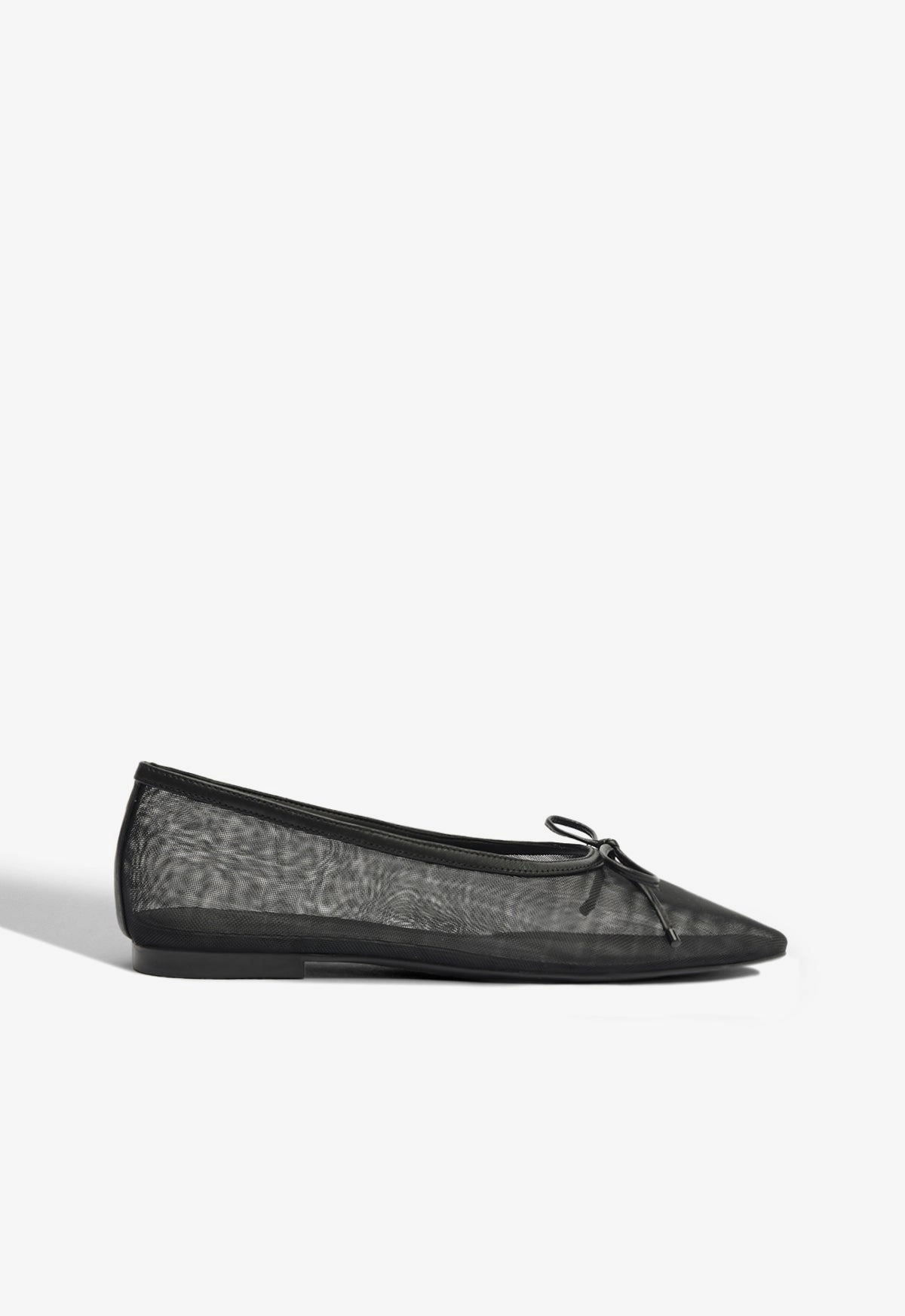Arissa Mesh Fabric Flat Effortless Walking Shoes Fashionable Shoes