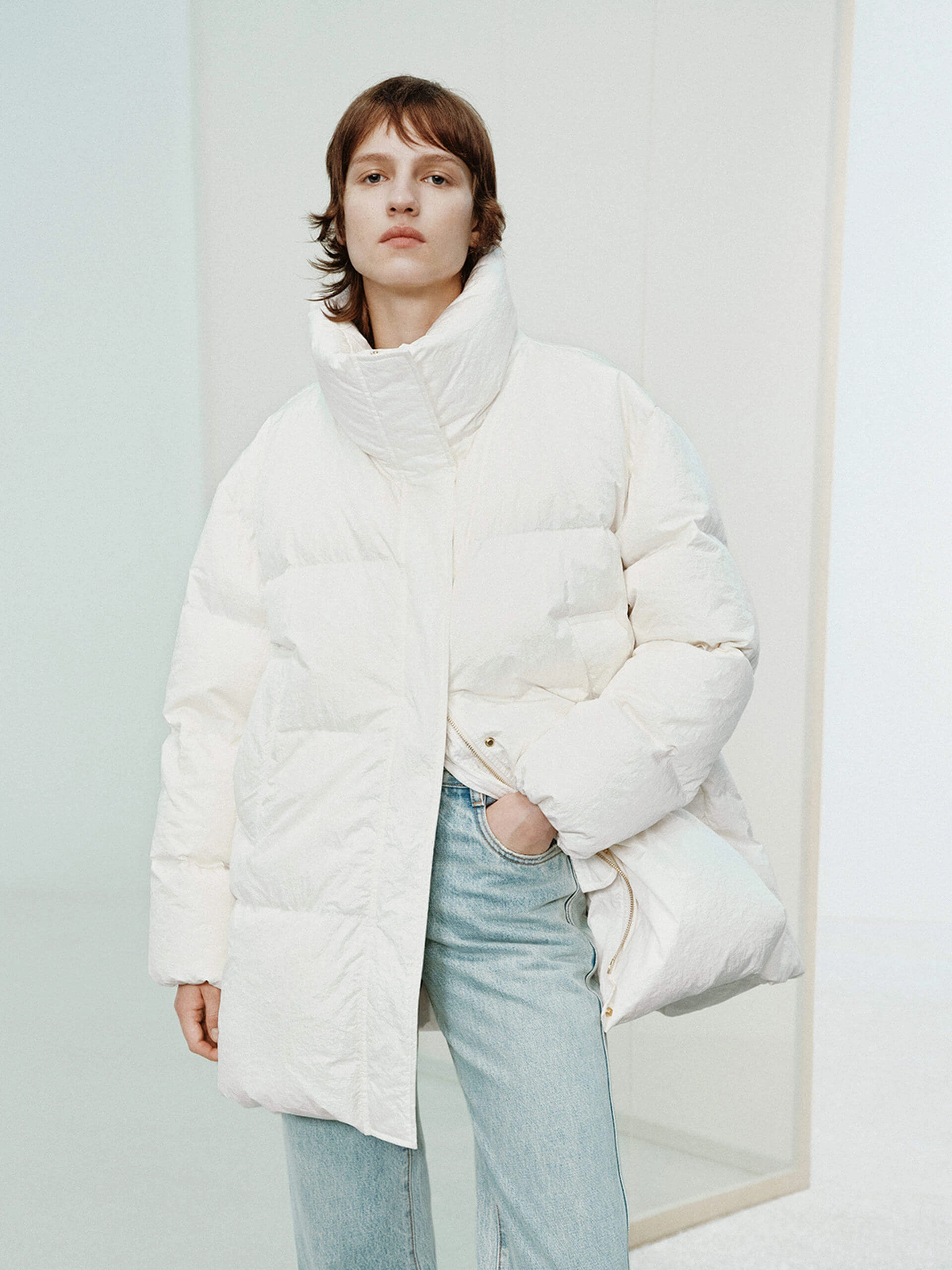 Funnel Neck Down Jacket Compression Resistant Insulation Mild Day Outfit