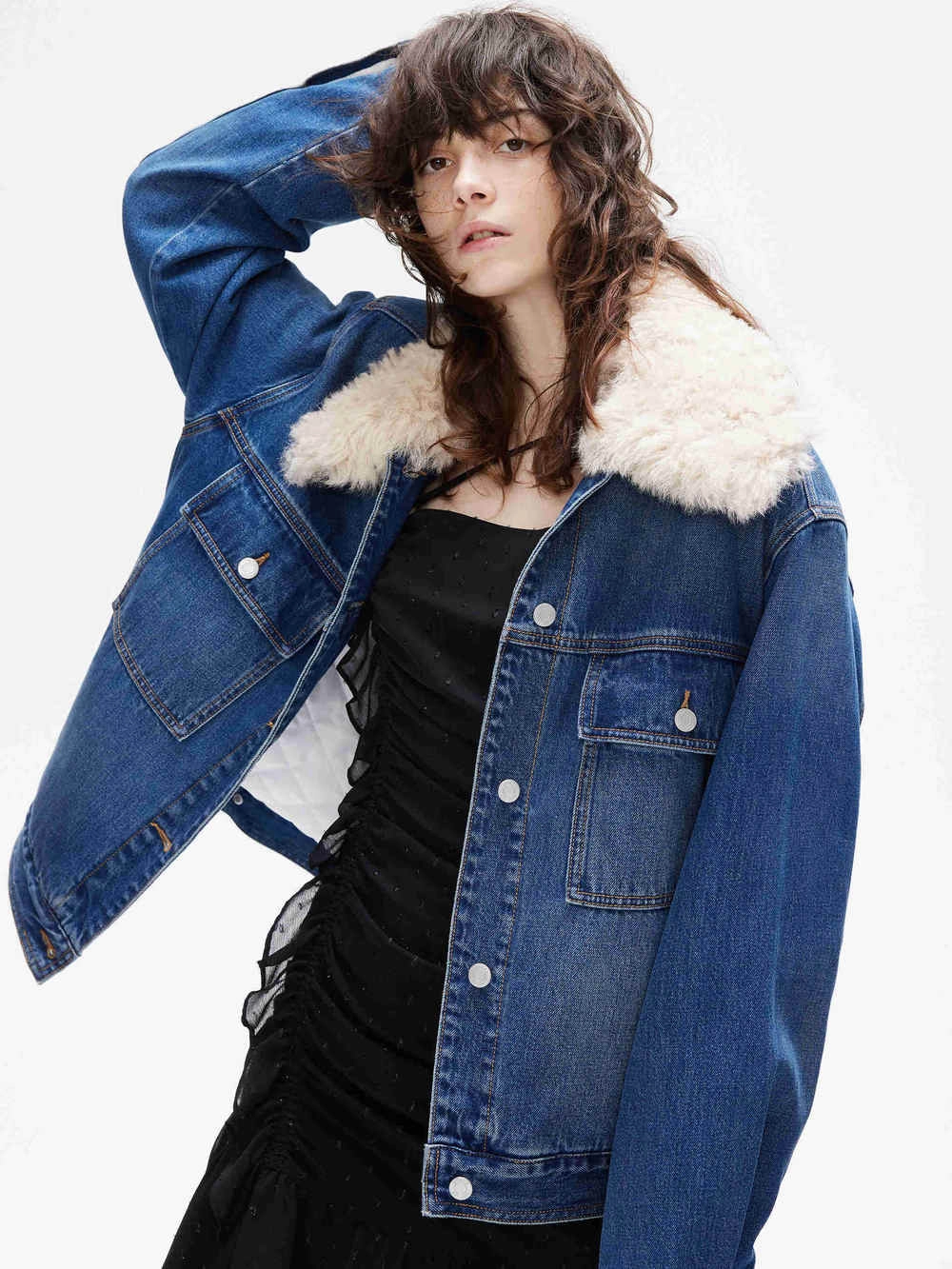 MidweightKnit Fuzzy Collar Denim Jacket