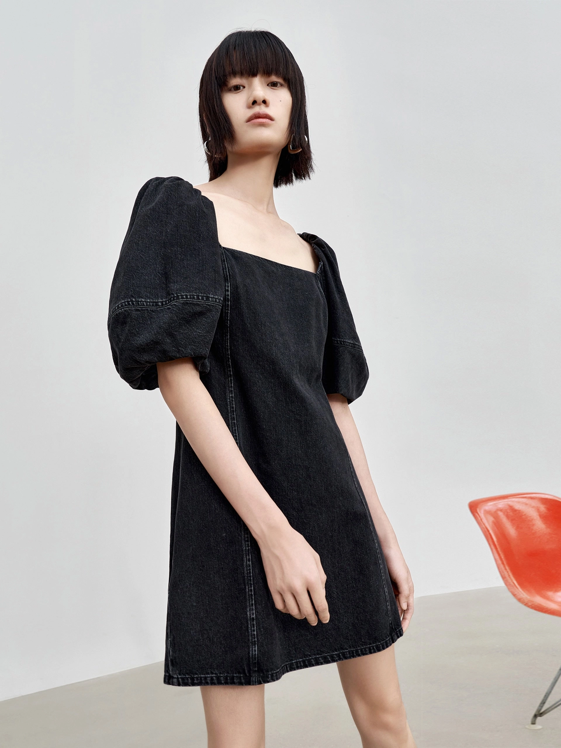 Cotton Puff Sleeve Denim Dress Minimal Details Day-To-Night Wear