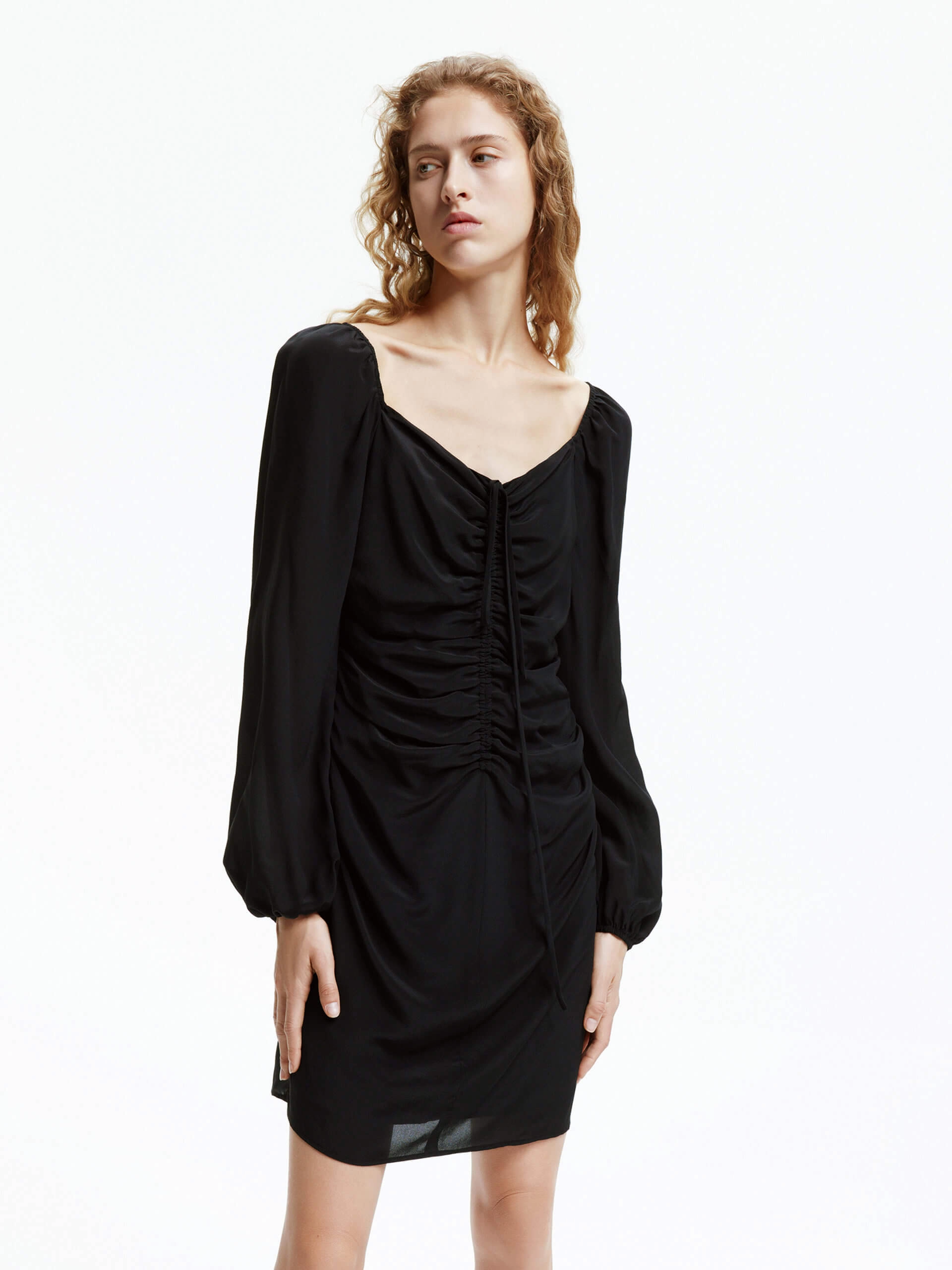 TemperatureRegulatingFabric Simple Ease Gathered Detail Silk Dress