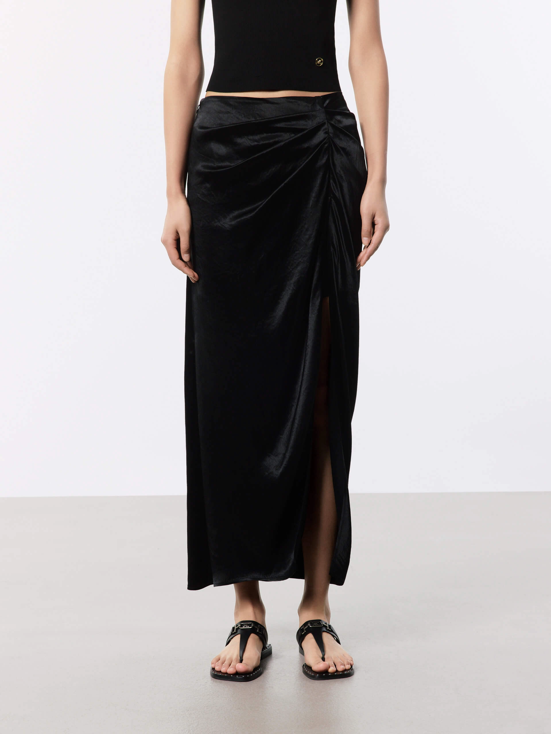 Gathering Detail Satin Skirt Seamless Design Sport Ready Fit