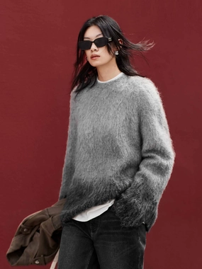 Gradient Detail Fluffy Sweater All Weather Performance Fabric